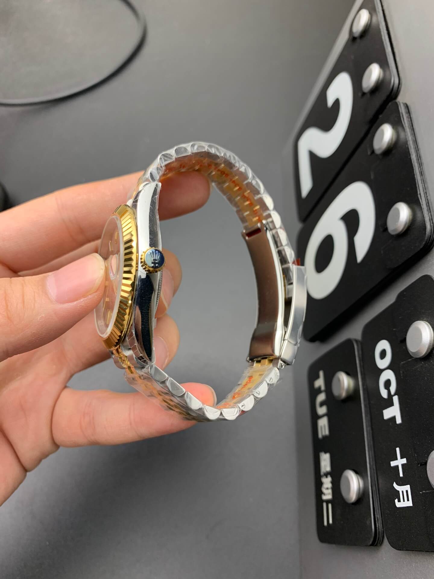 Men Women Watch