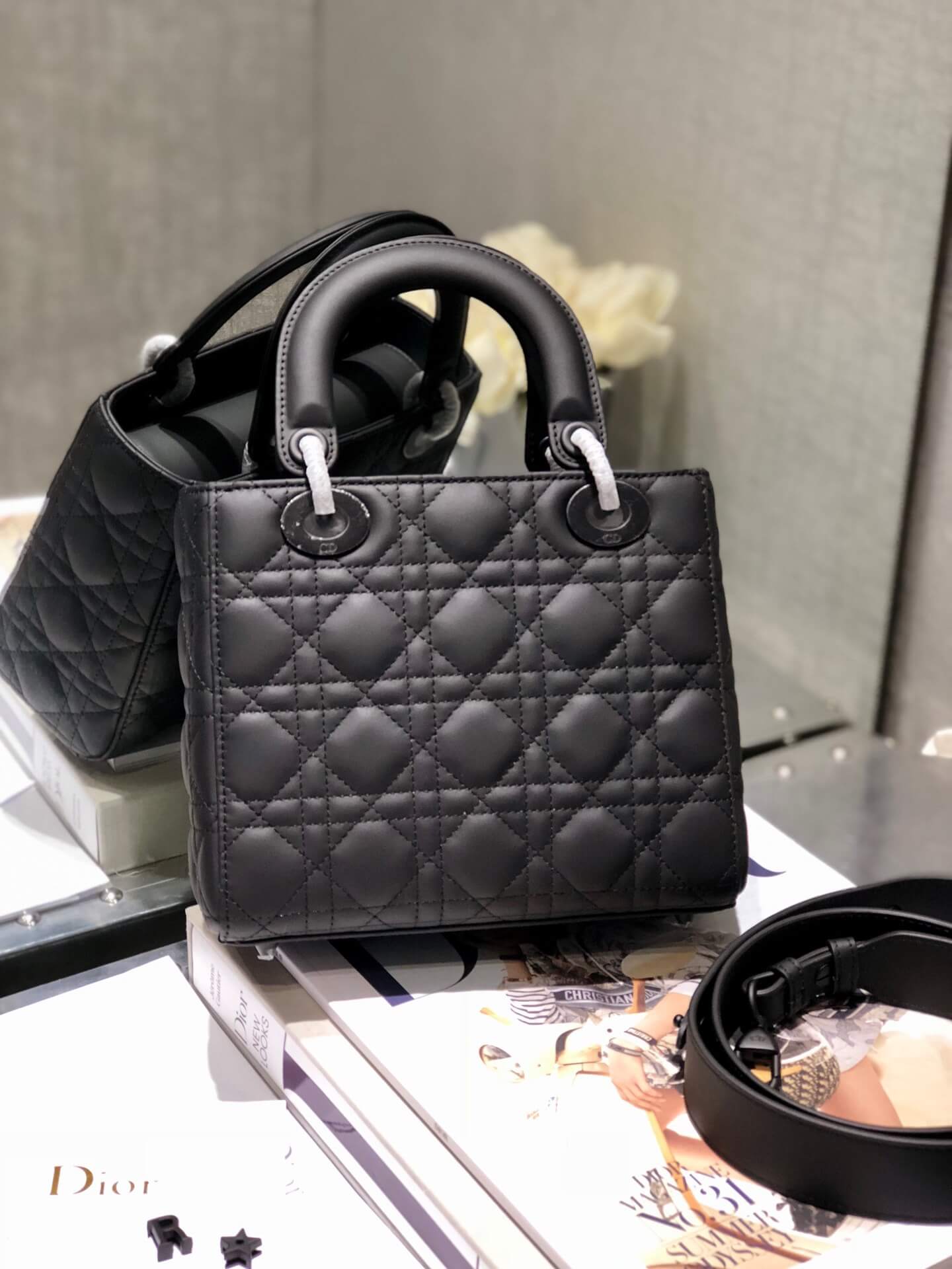 CD Lady Matte Small