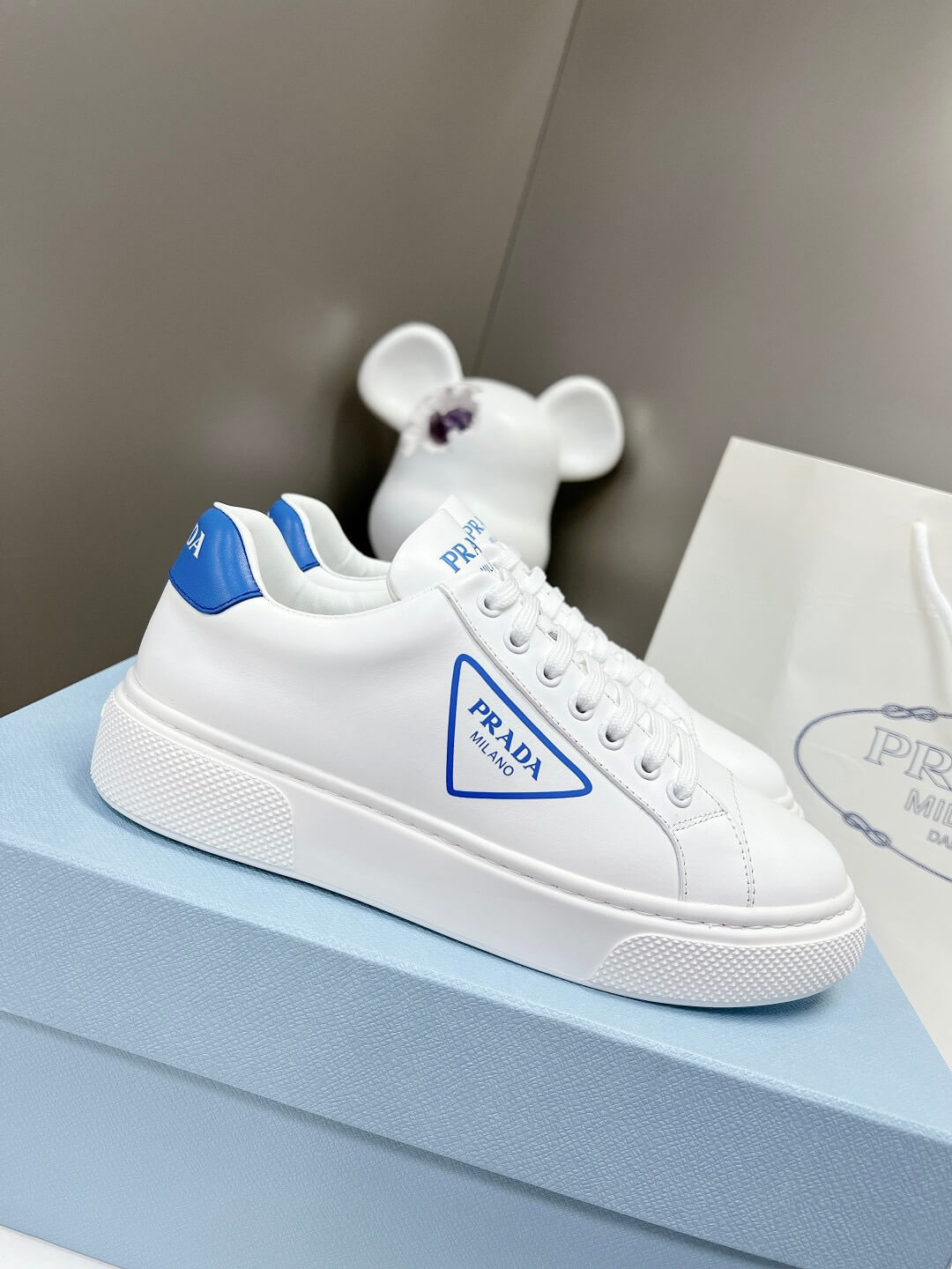 PR Sneakers