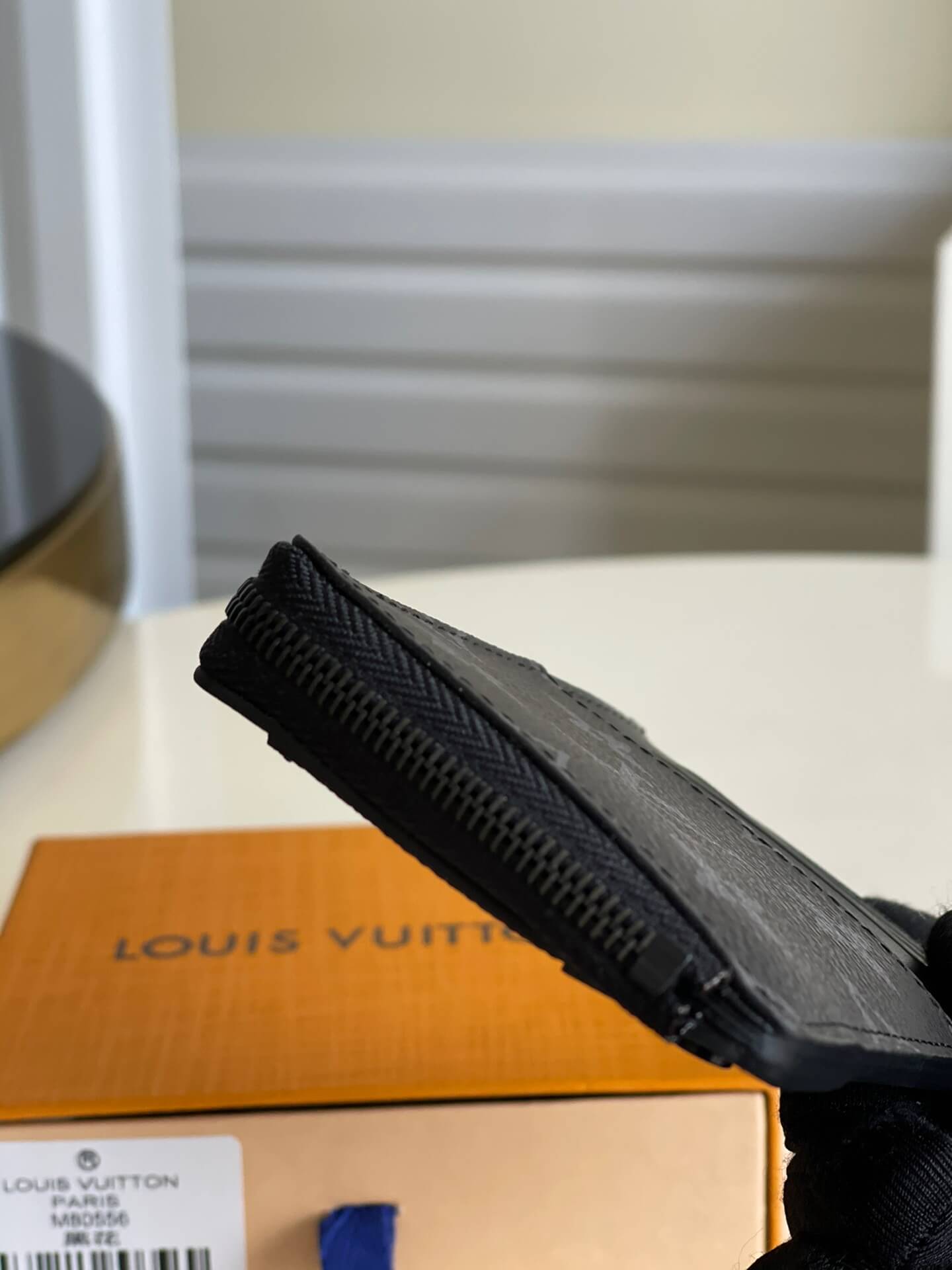 LOUIV Wallet