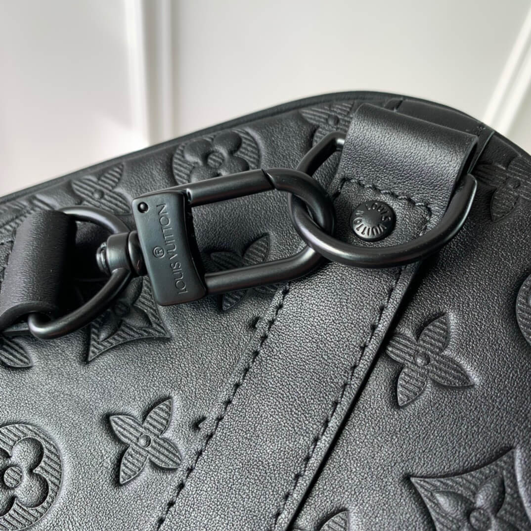 LOUIV Keepall