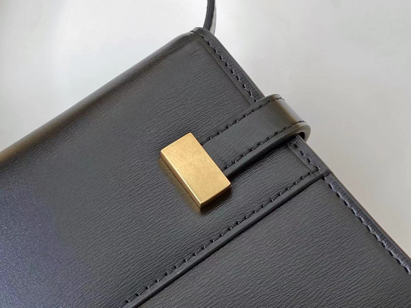 YSL Manhattan 579270