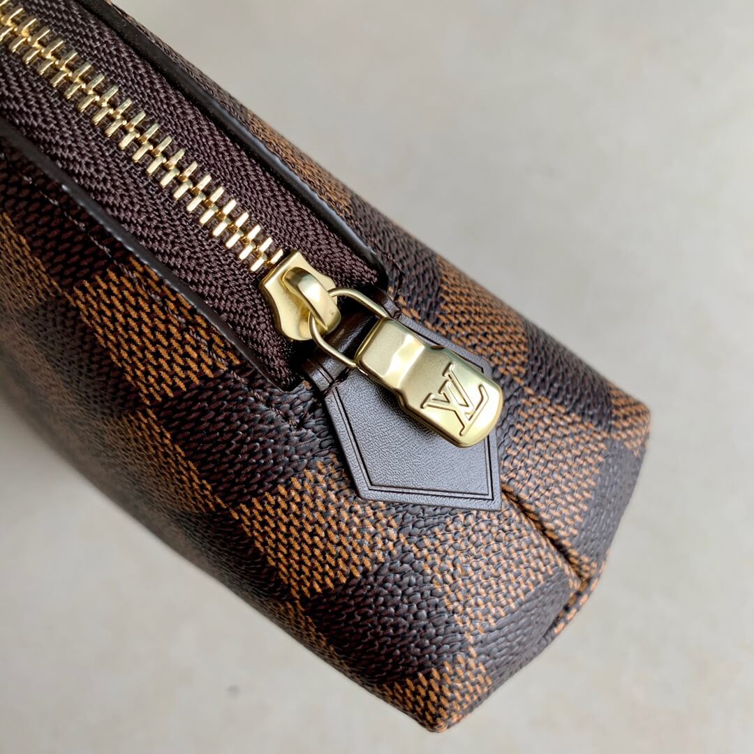 LOUIV Pouch