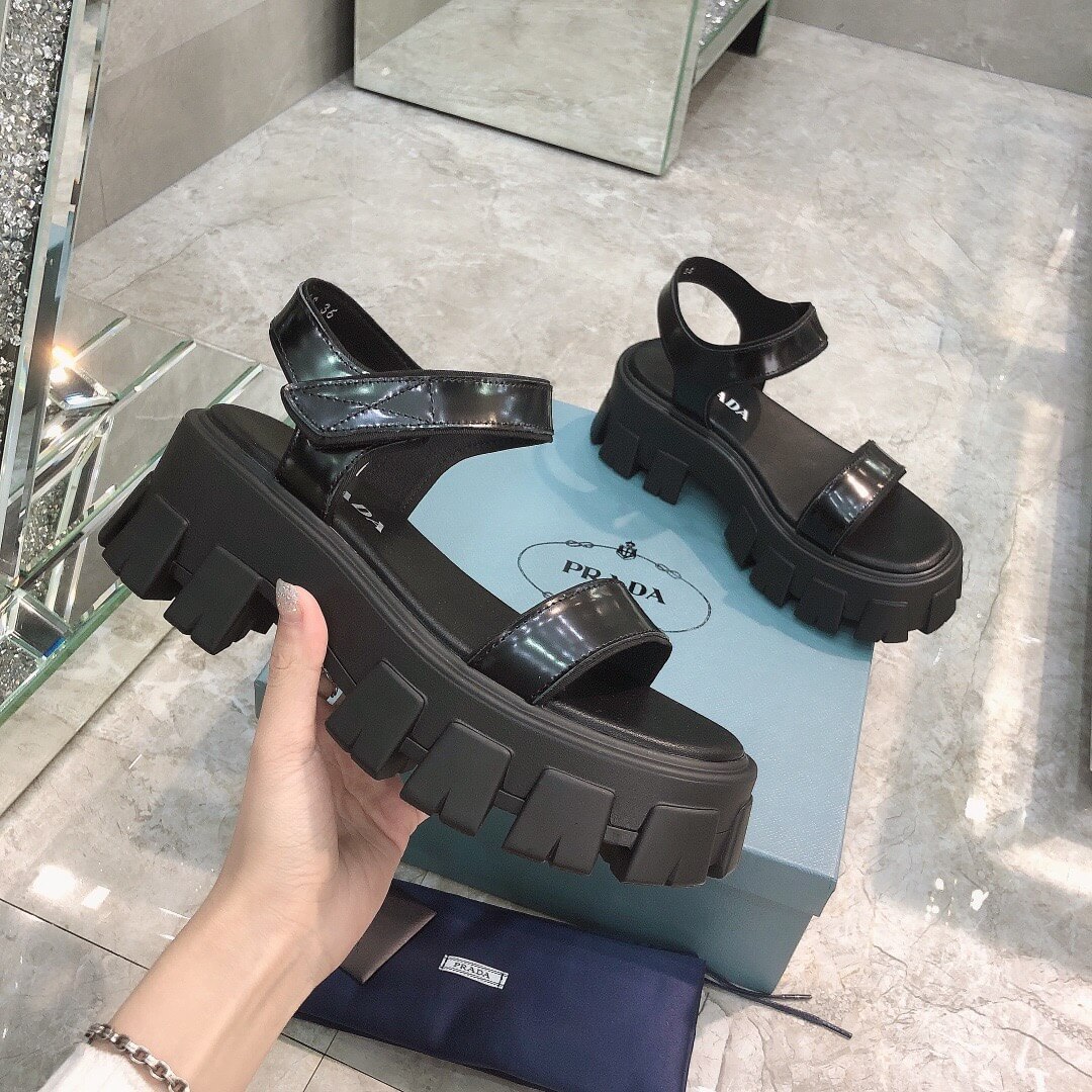 PR Chunky Sandals