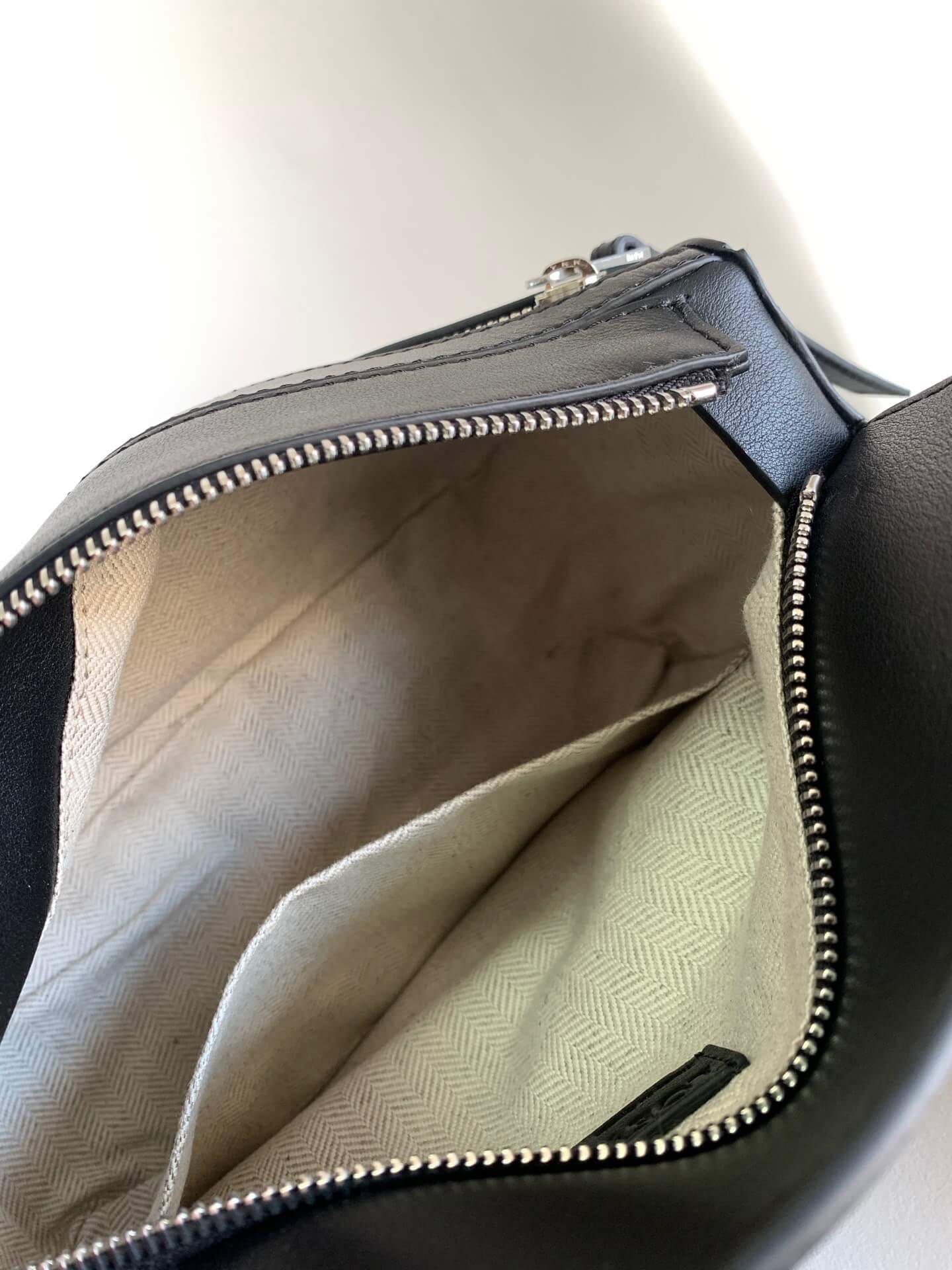 LOEW Puzzle Belt Bag