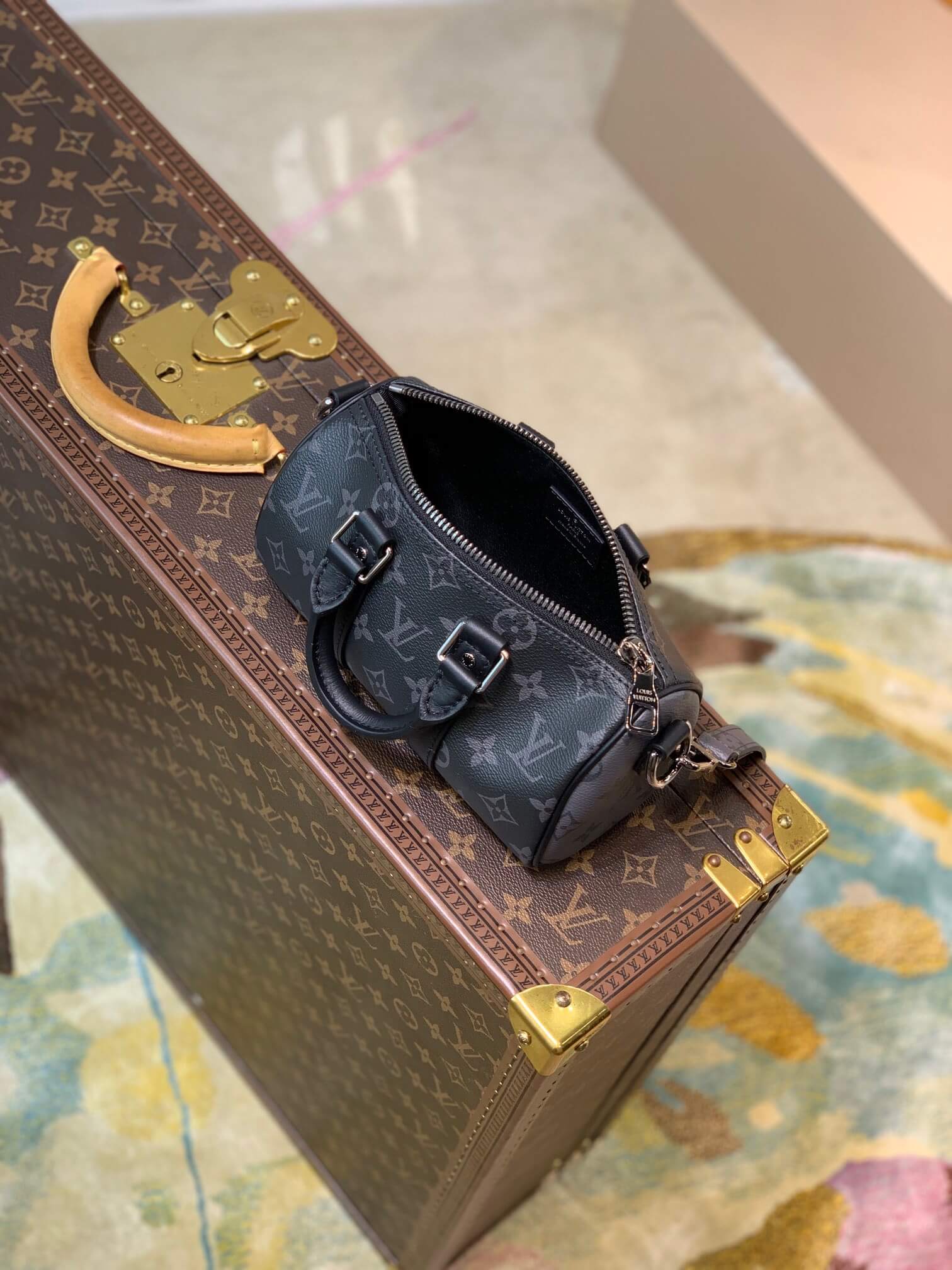 LOUIV City Keepall