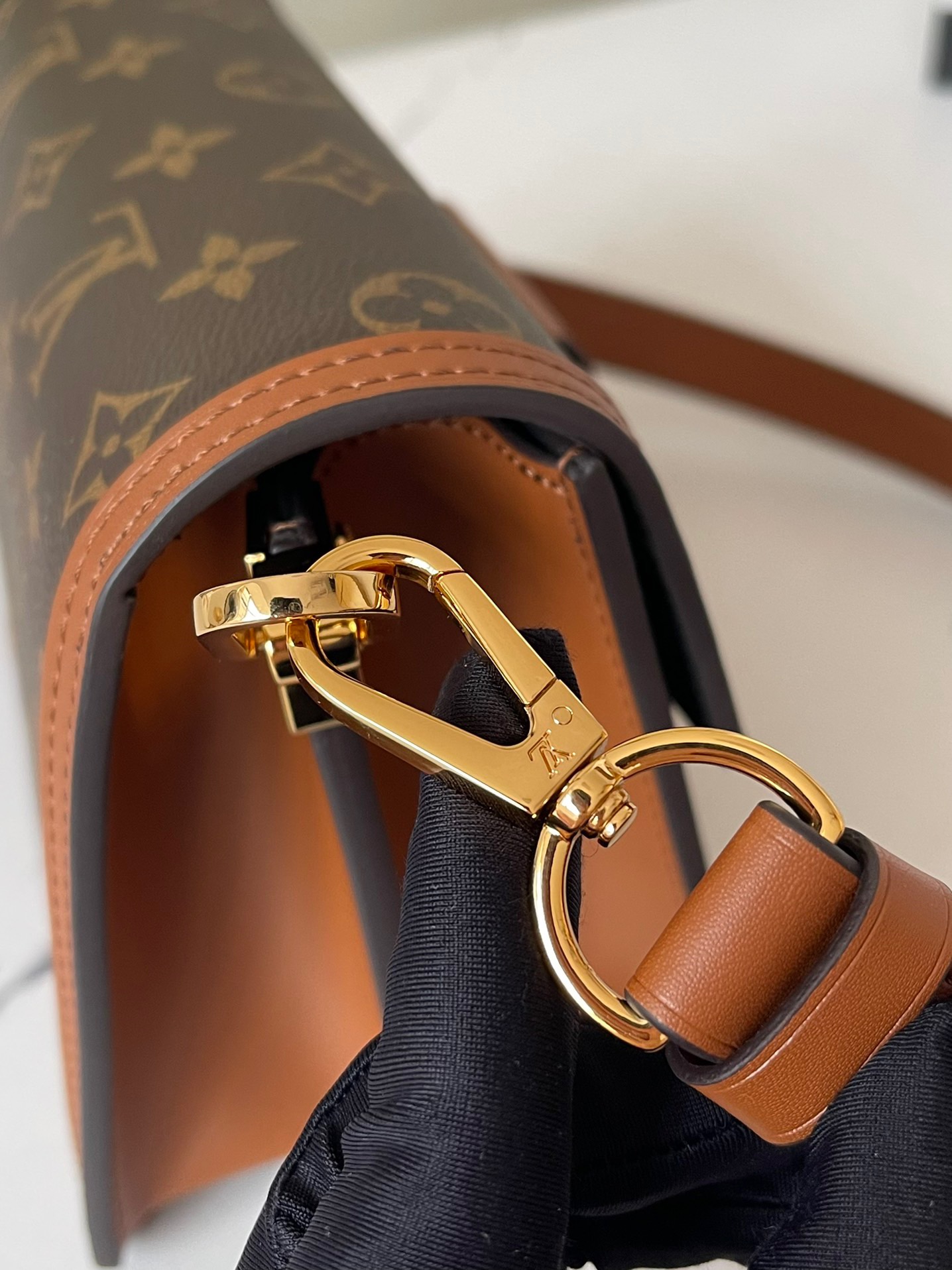 LOUIV M44580 Dauphine