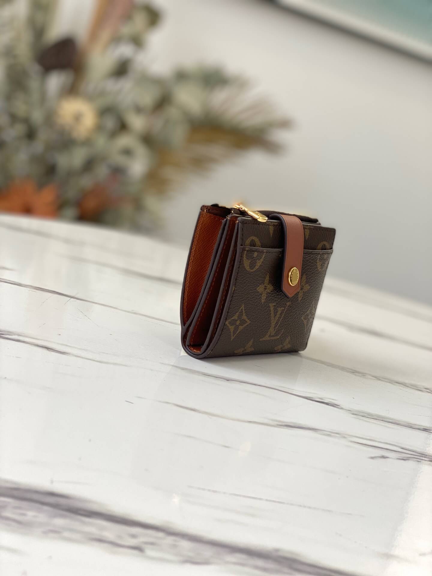 LOUIV Foldable Wallet