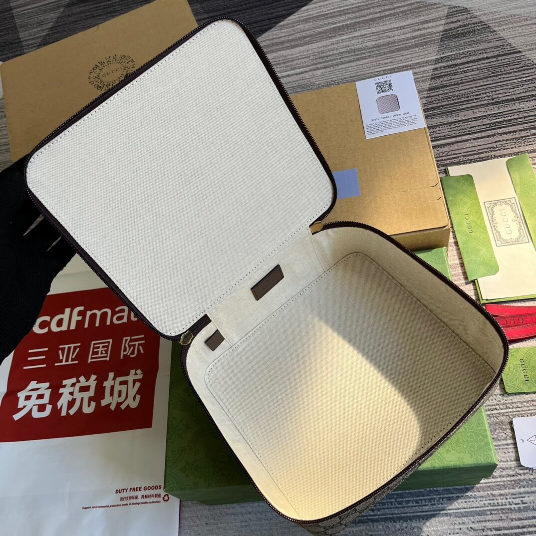 GG Supreme Medium Vanity