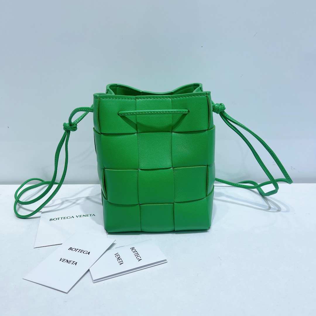 BV Bucket Bag