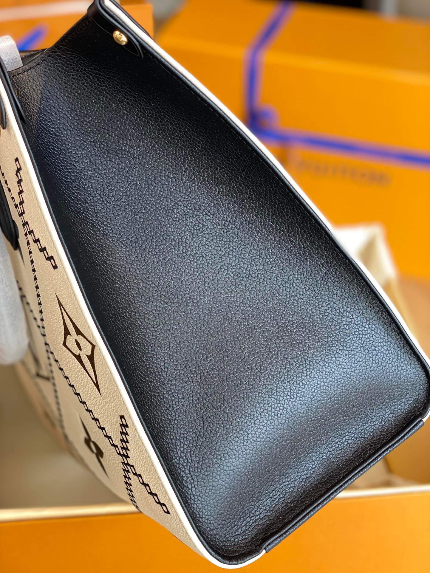 LOUIV Onthego 36