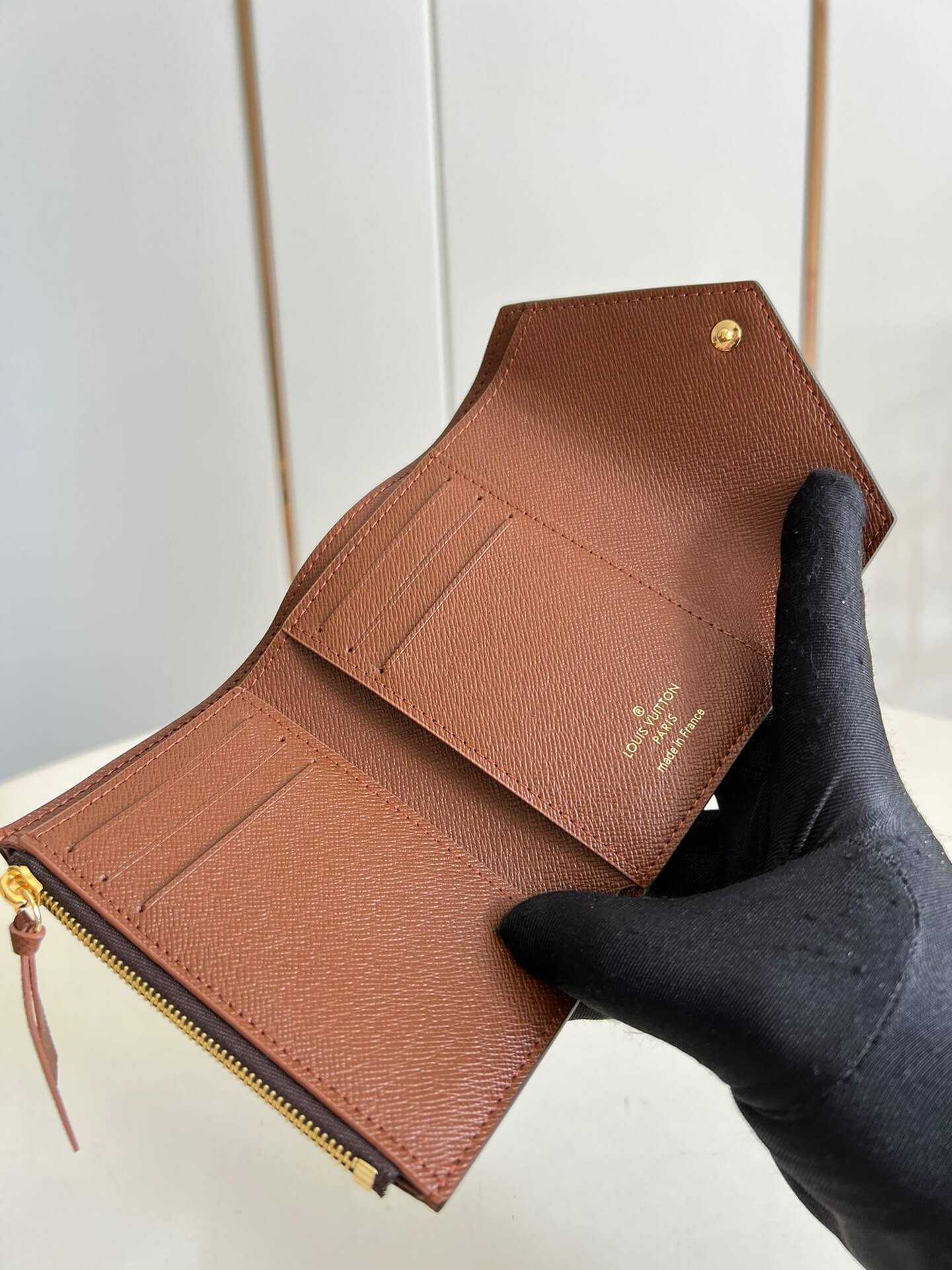 LOUIV Wallet