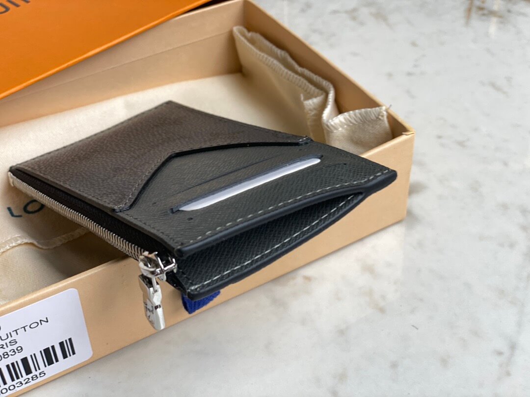 LOUIV Card Holder M30839