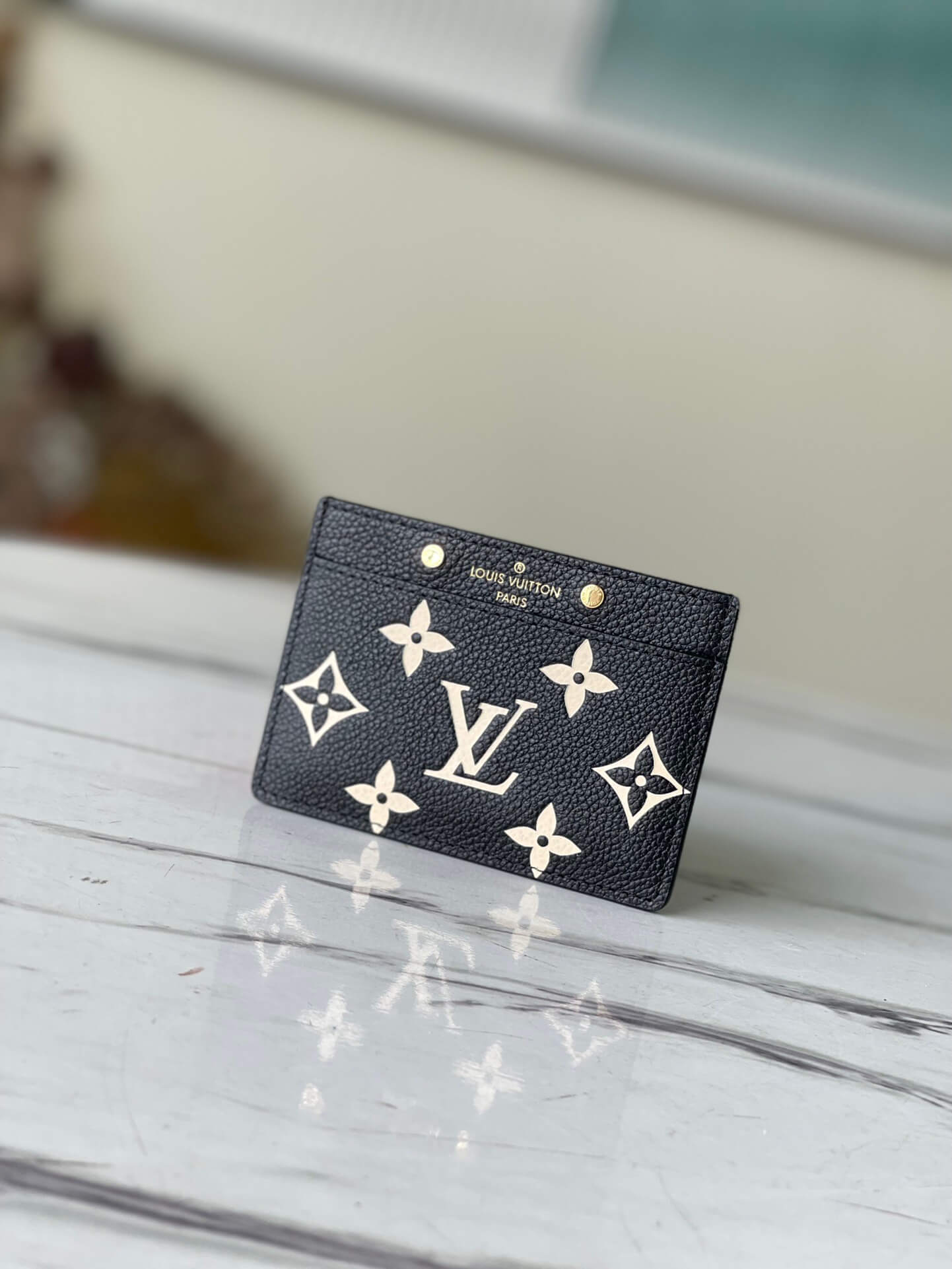 LOUIV Card Holder