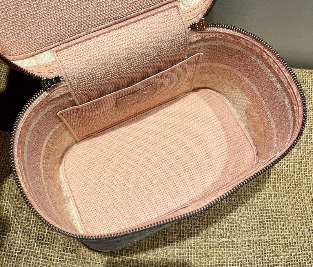 CD Vanity