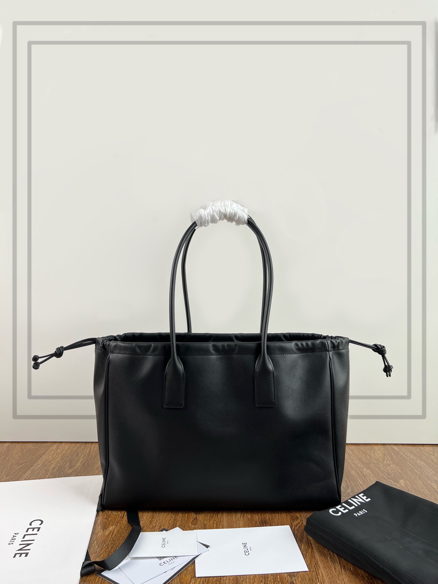 CEL Cabas Triomphe Cuir Tote