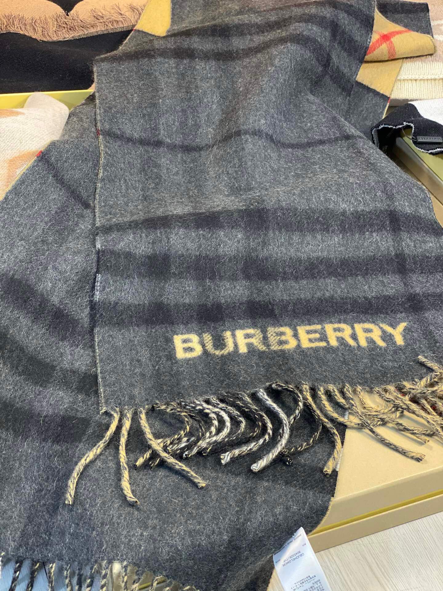 BBR Scarfs