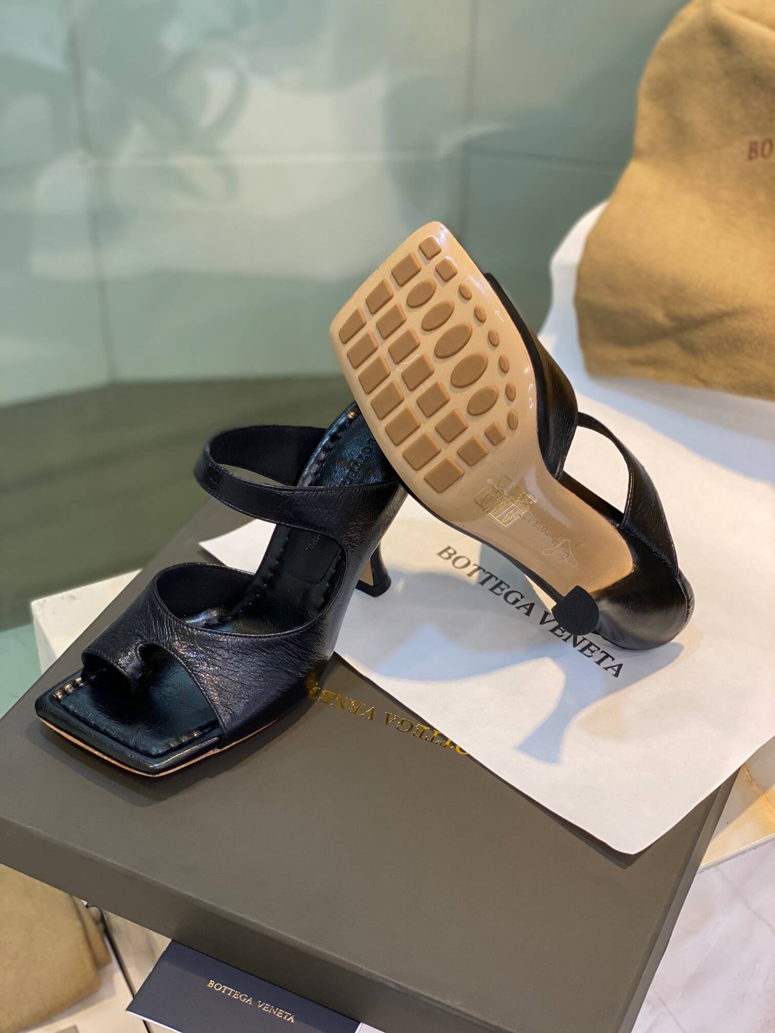 BV Heels
