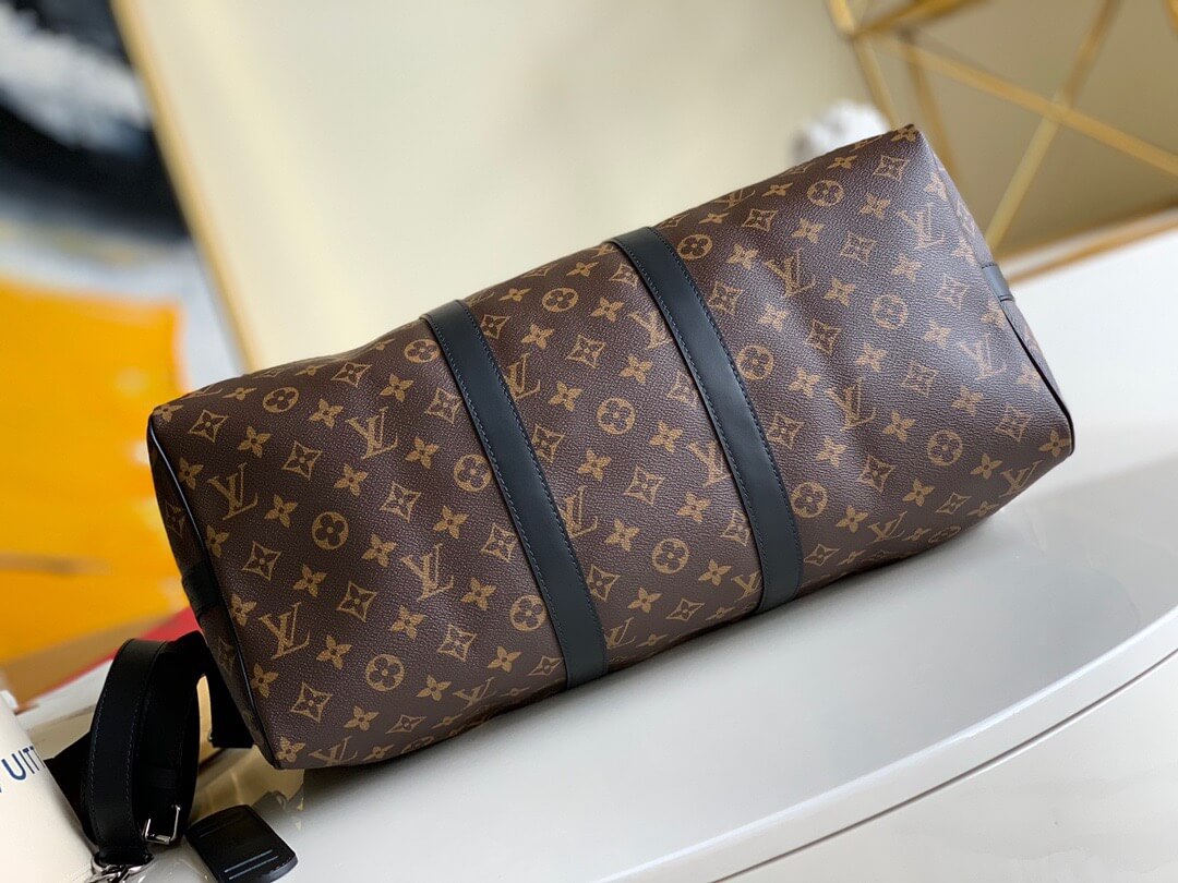 LOUIV Keepall