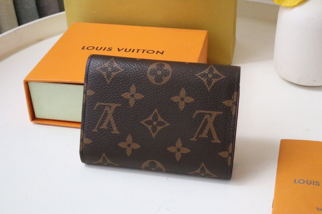 LOUIV Foldable Wallet x YK