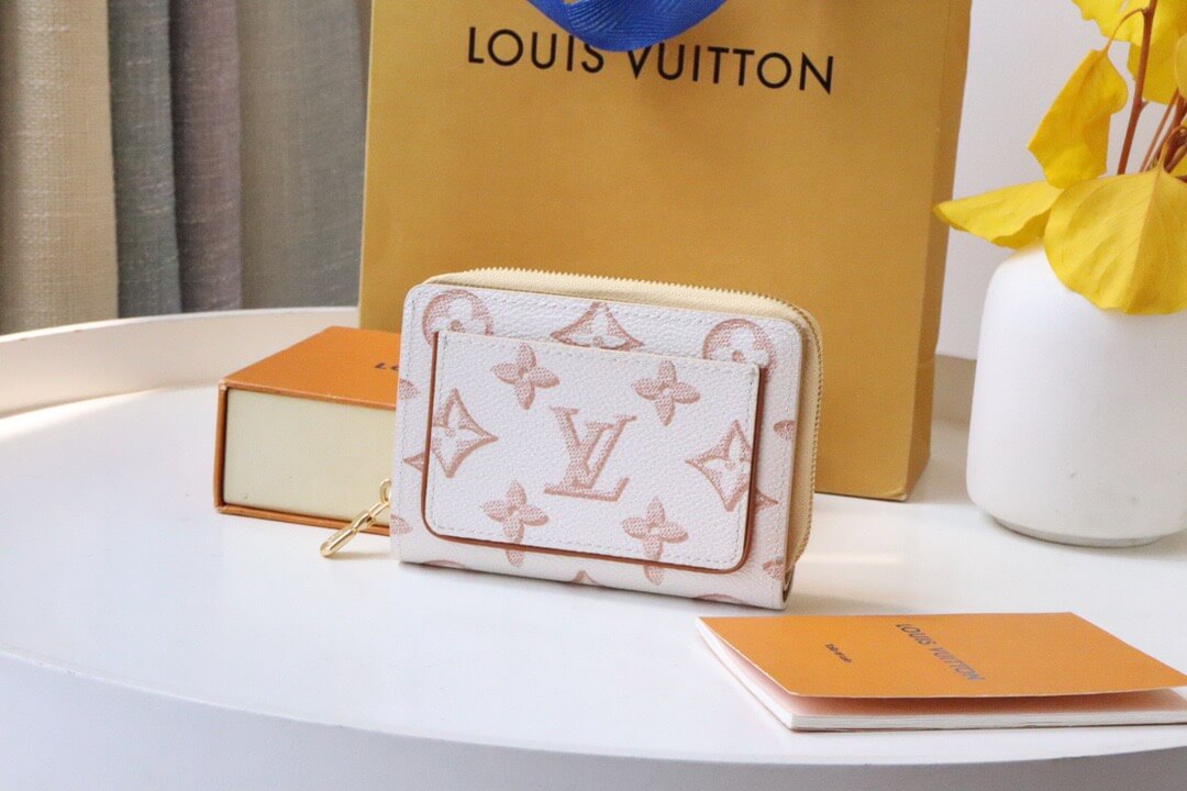 LOUIV Foldable Wallet