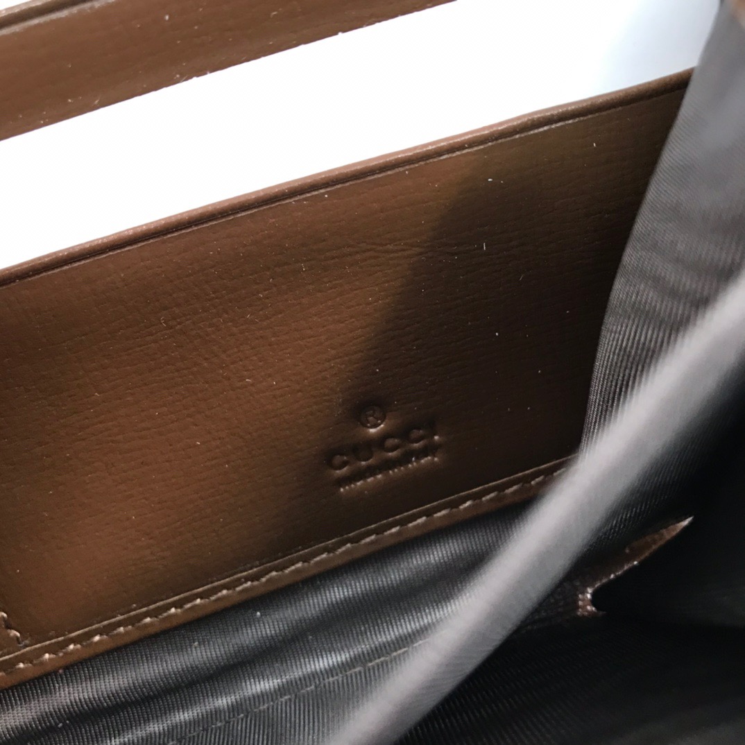 GG Wallets 621889