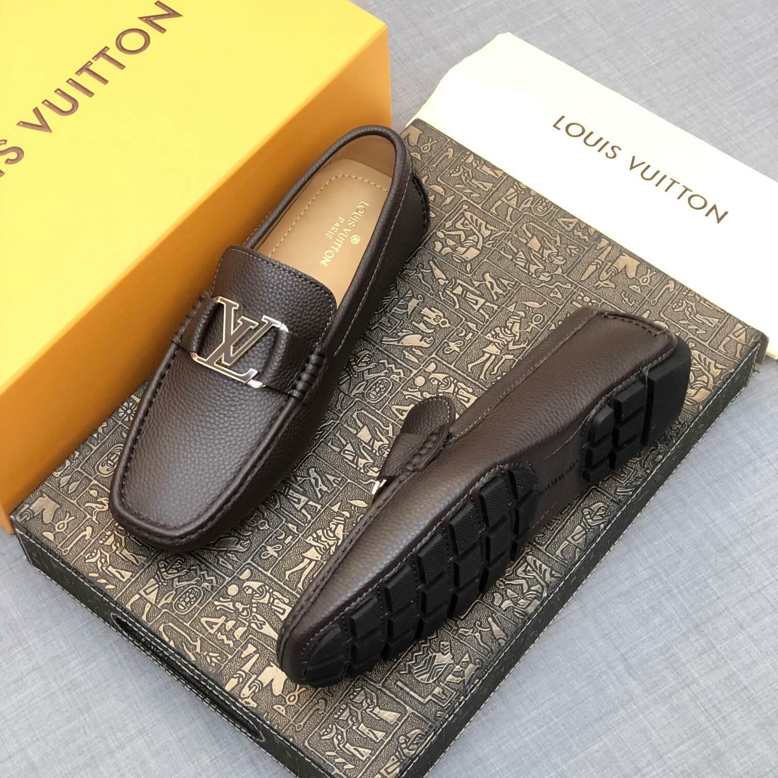 LOUIV Loafers
