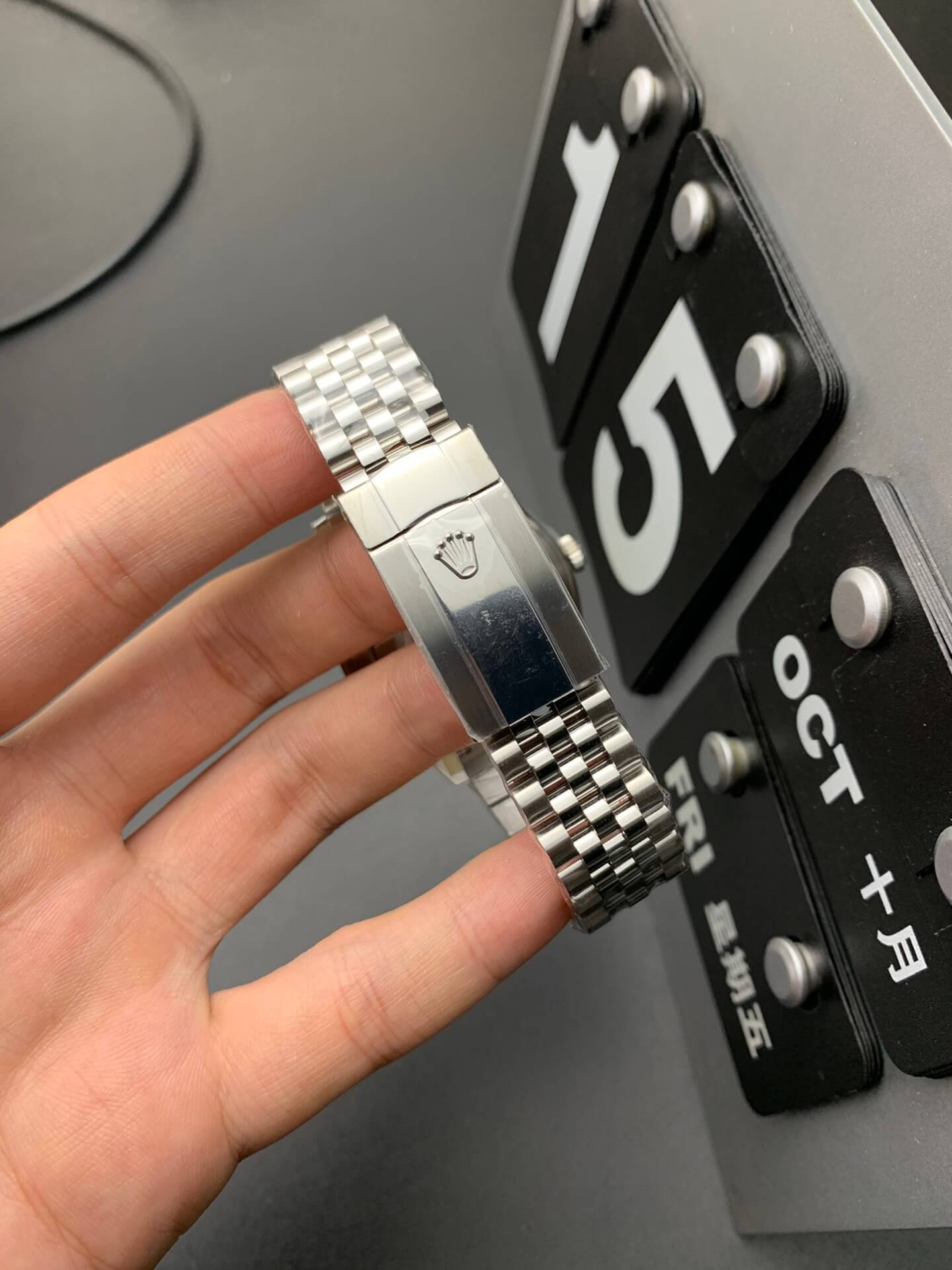 Men Women Watch