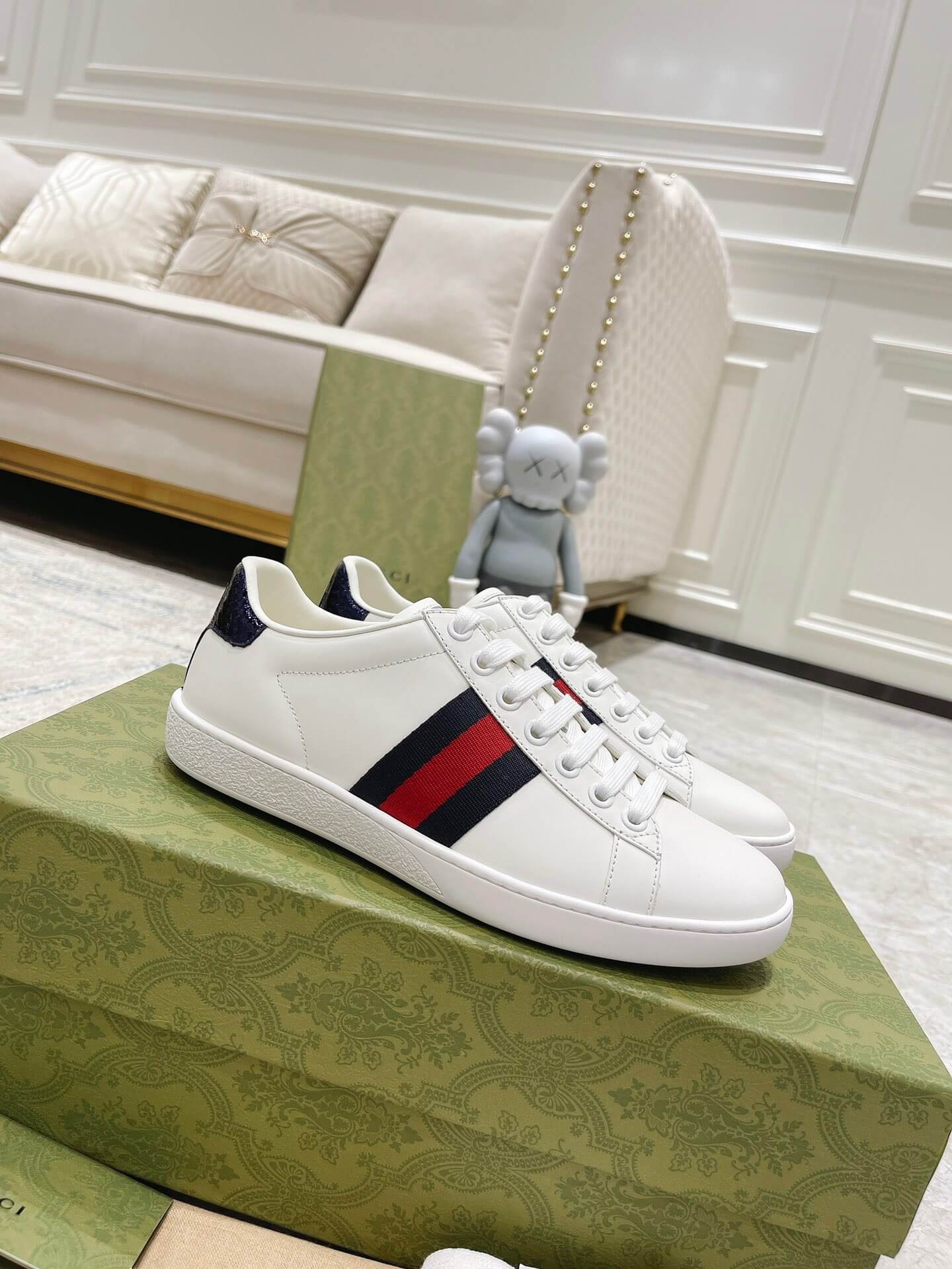 GG Sneakers