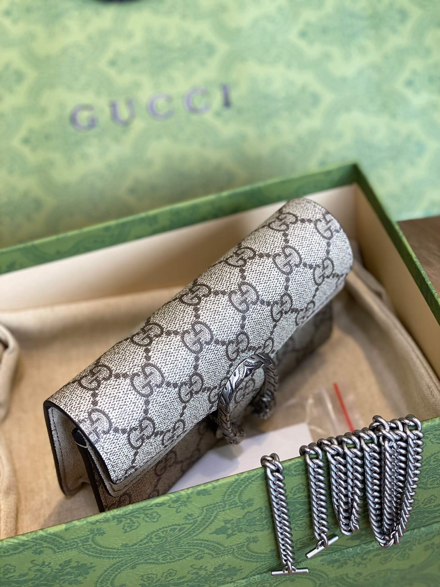 GG Dionysus Super Mini