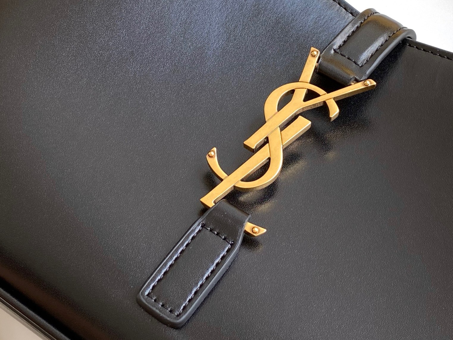 YSL Le5A7