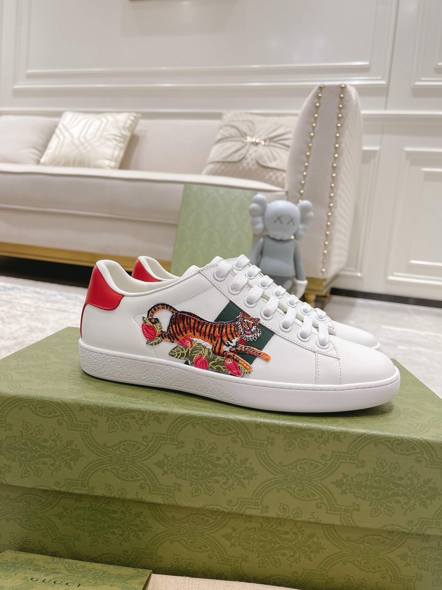 GG Sneakers