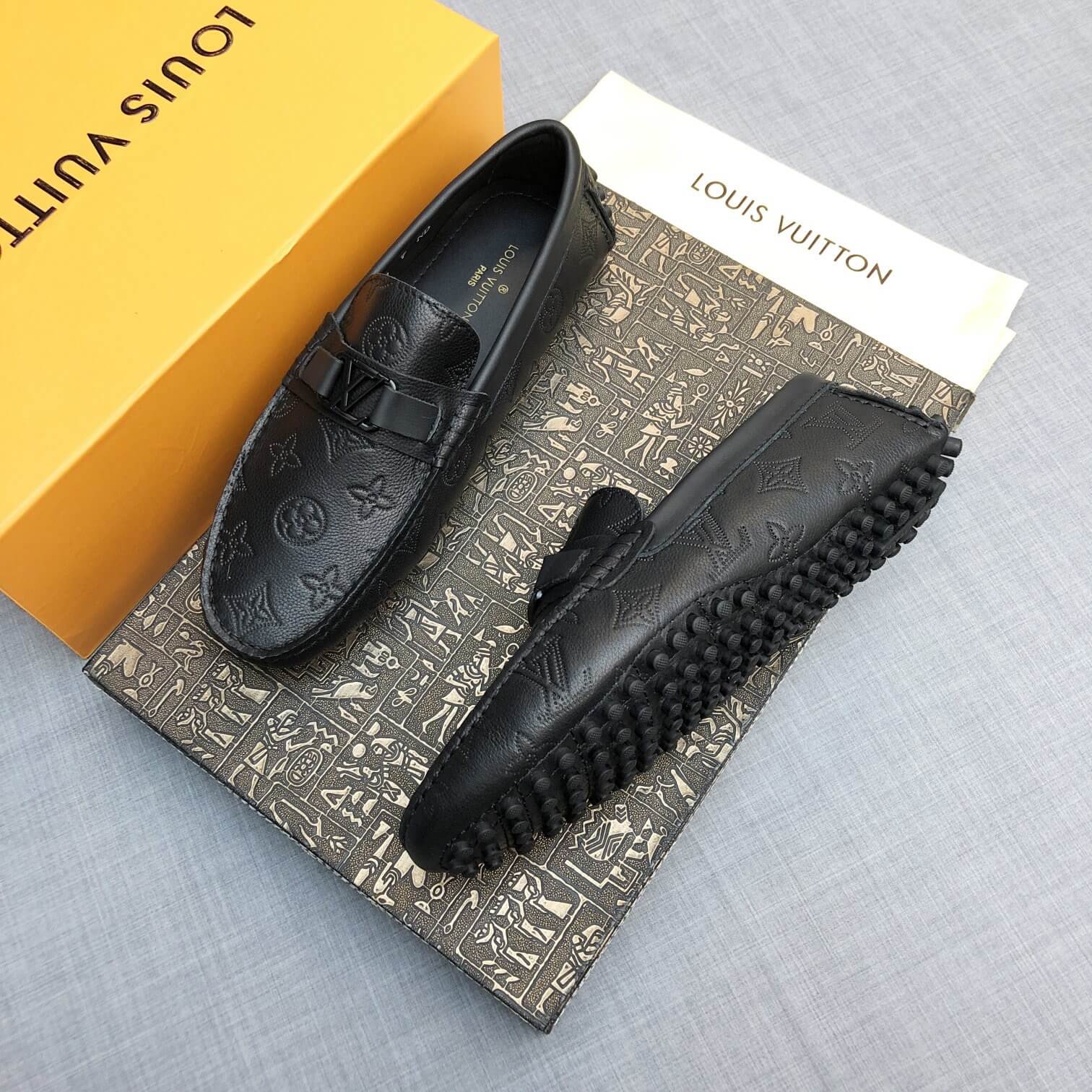 LOUIV Loafers