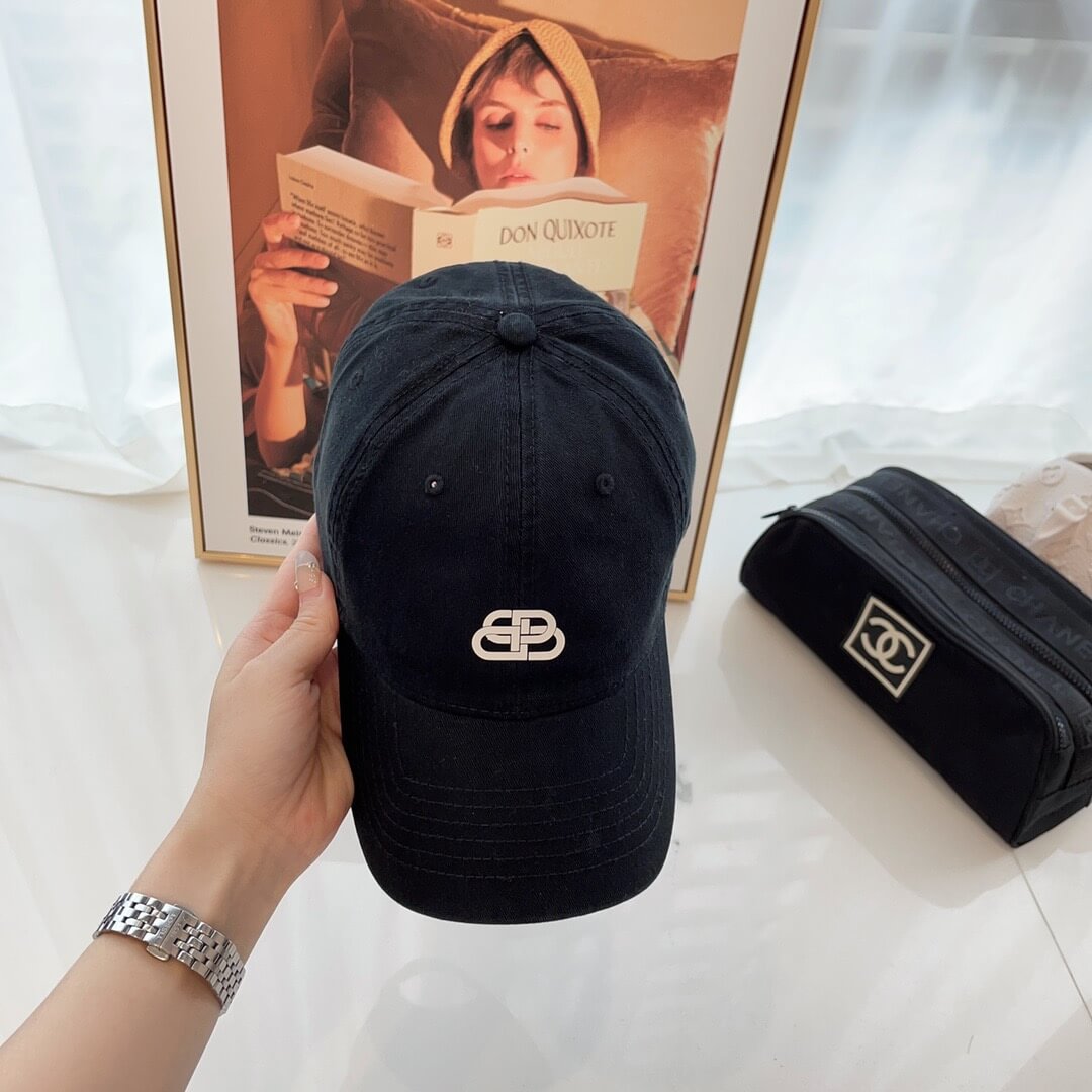 Caps