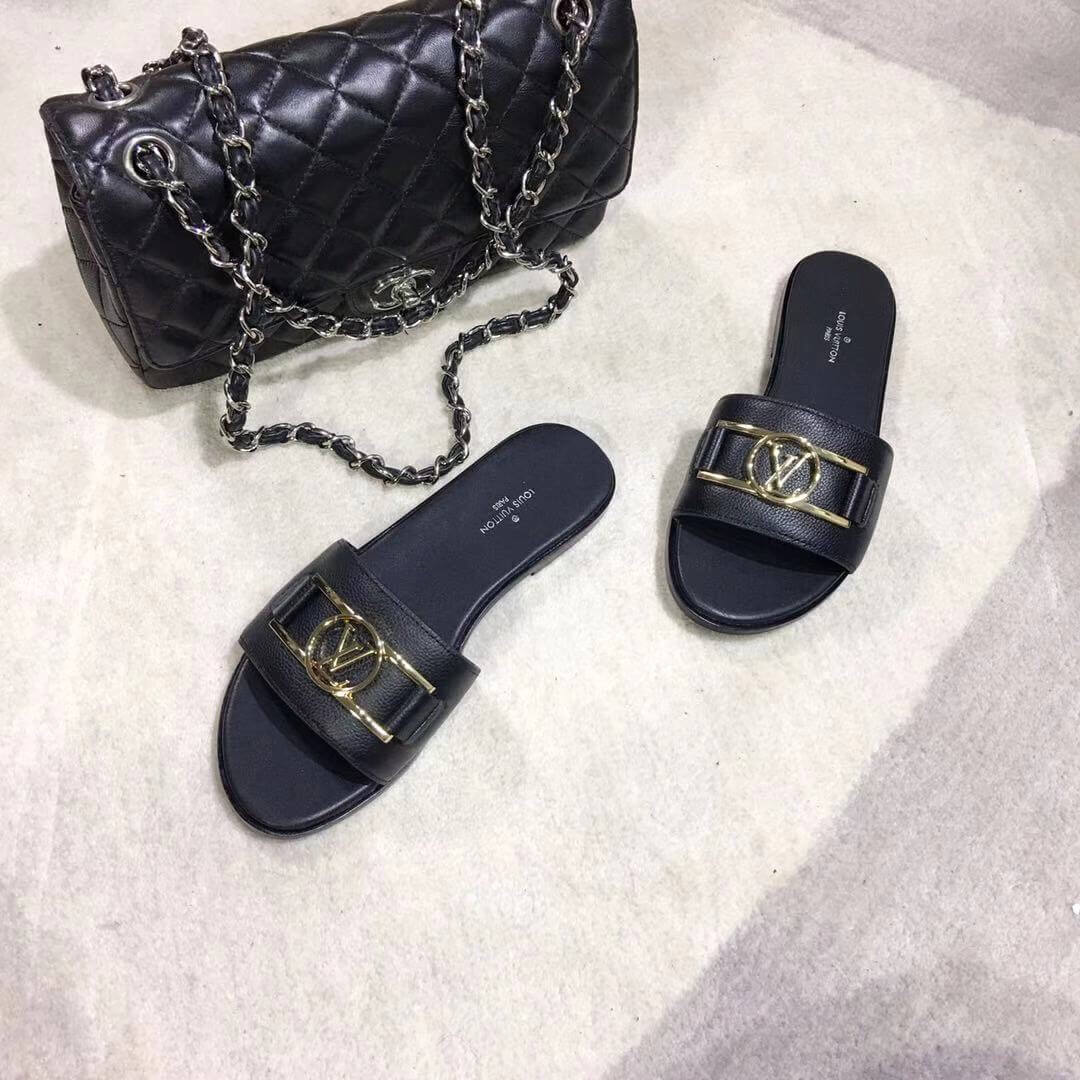 LOUIV Flats