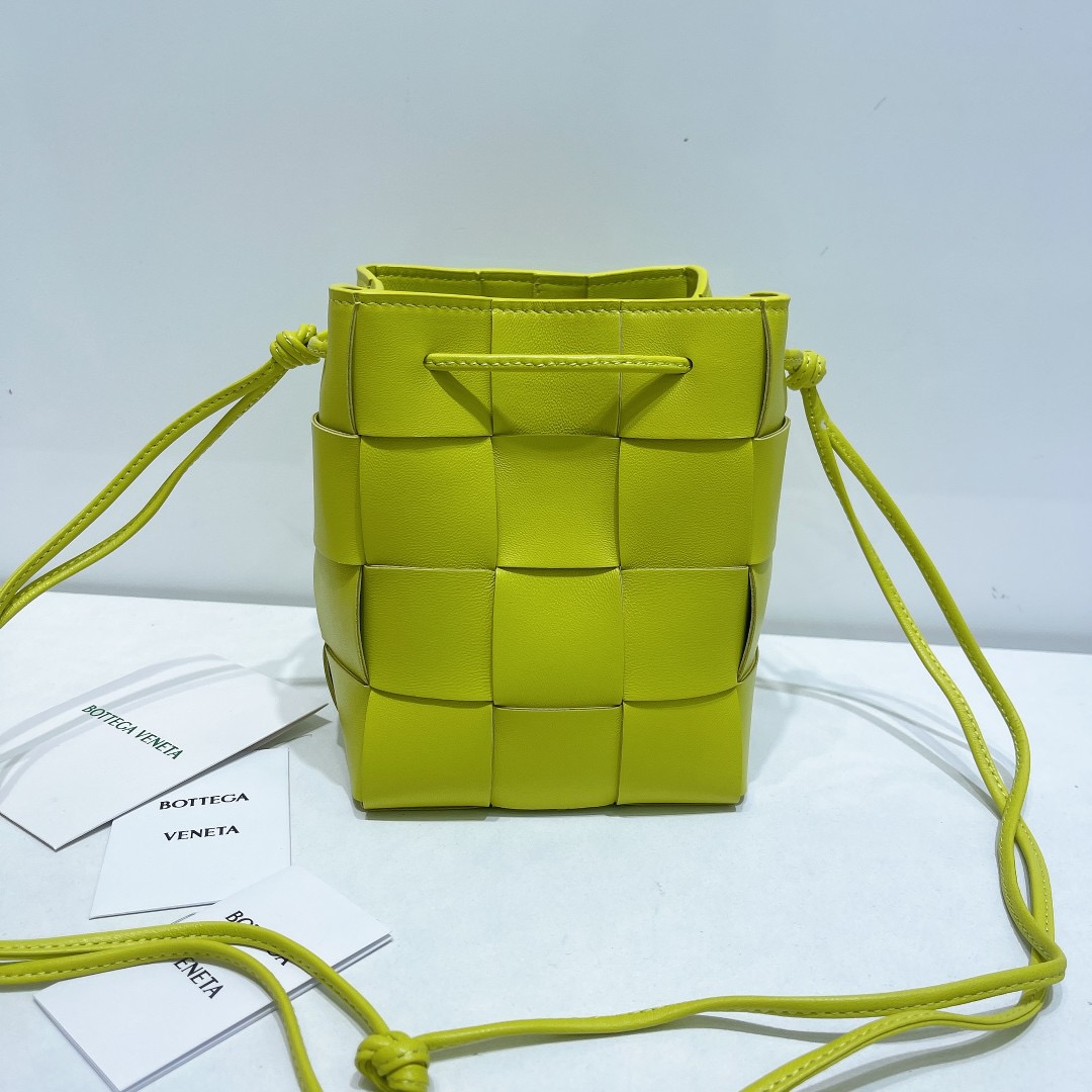 BV Bucket Bag