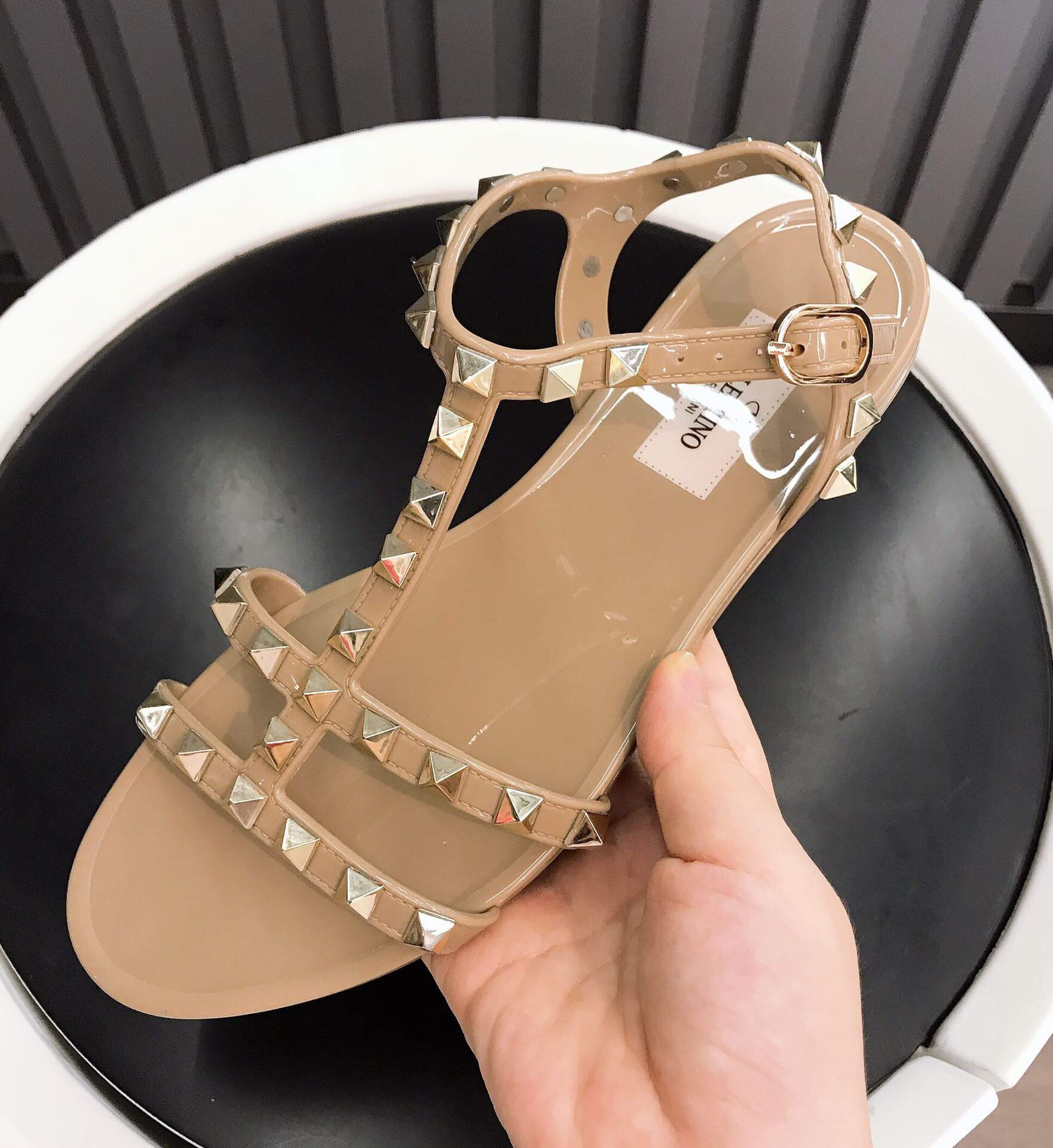 VALEN Sandals