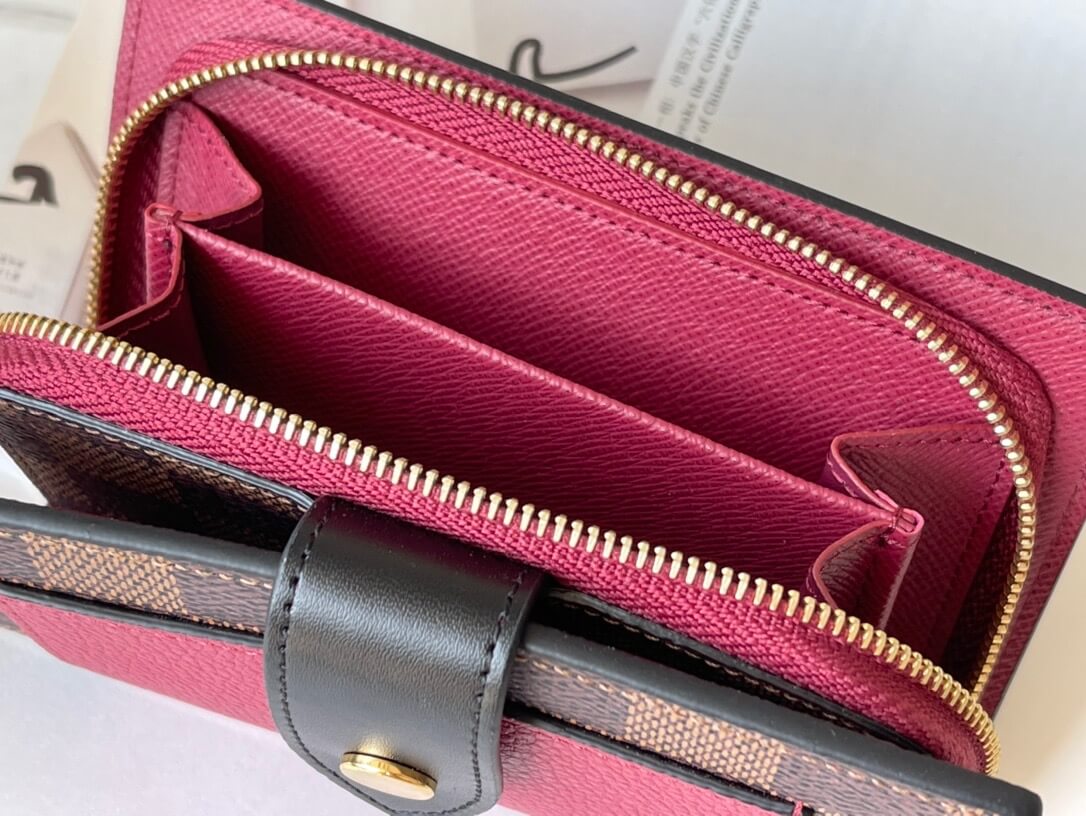 LOUIV Juliette Wallet