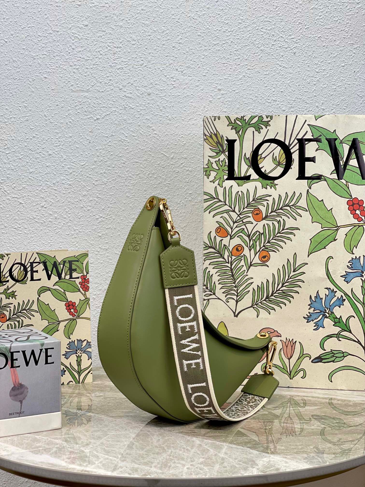 LOEW Luna