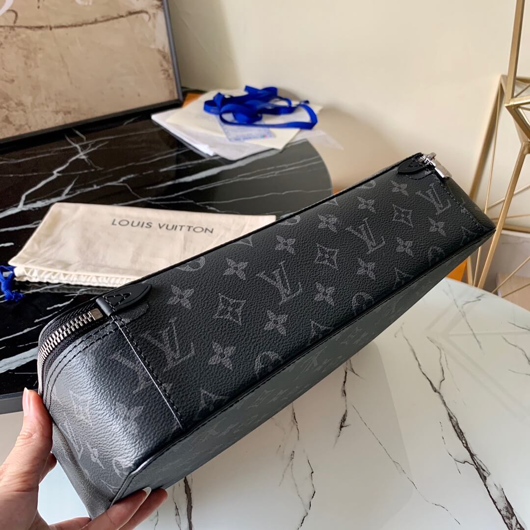 LOUIV Pouch