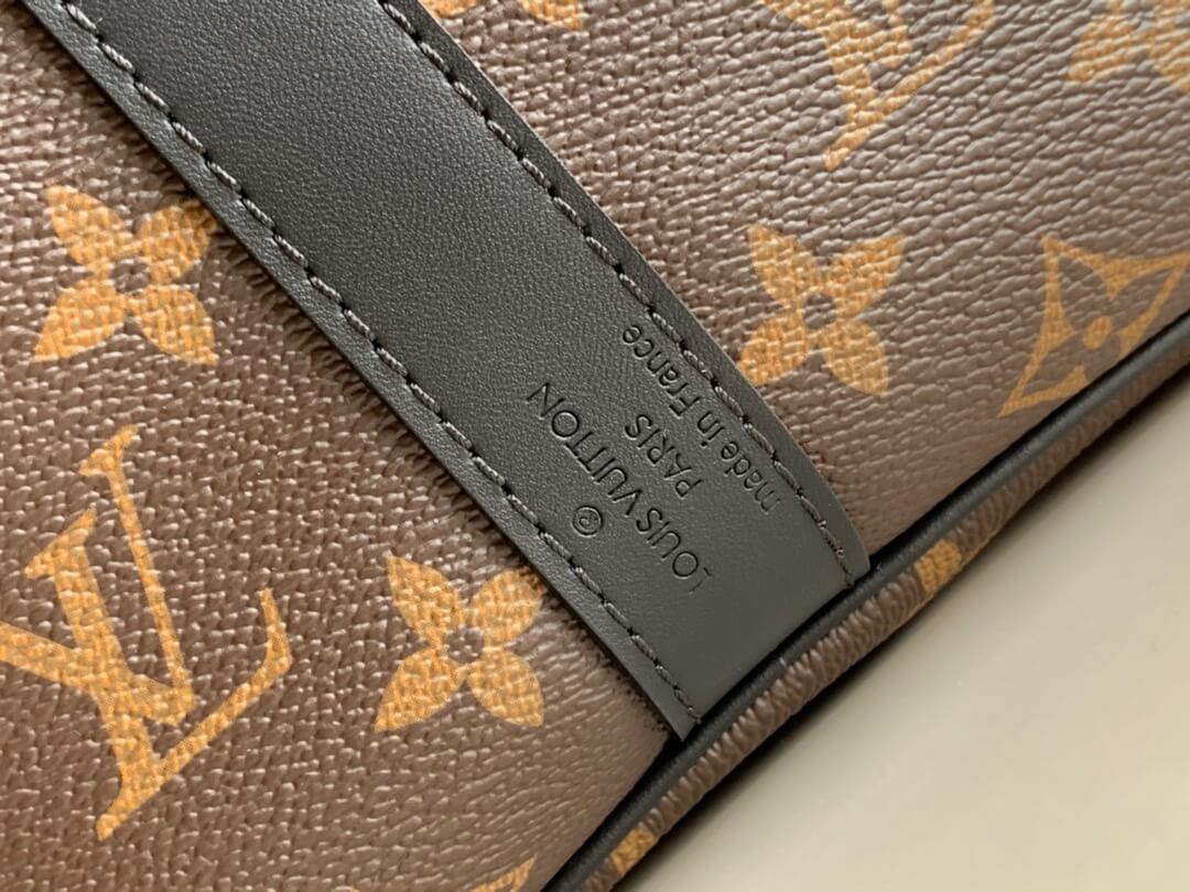 LOUIV Keepall