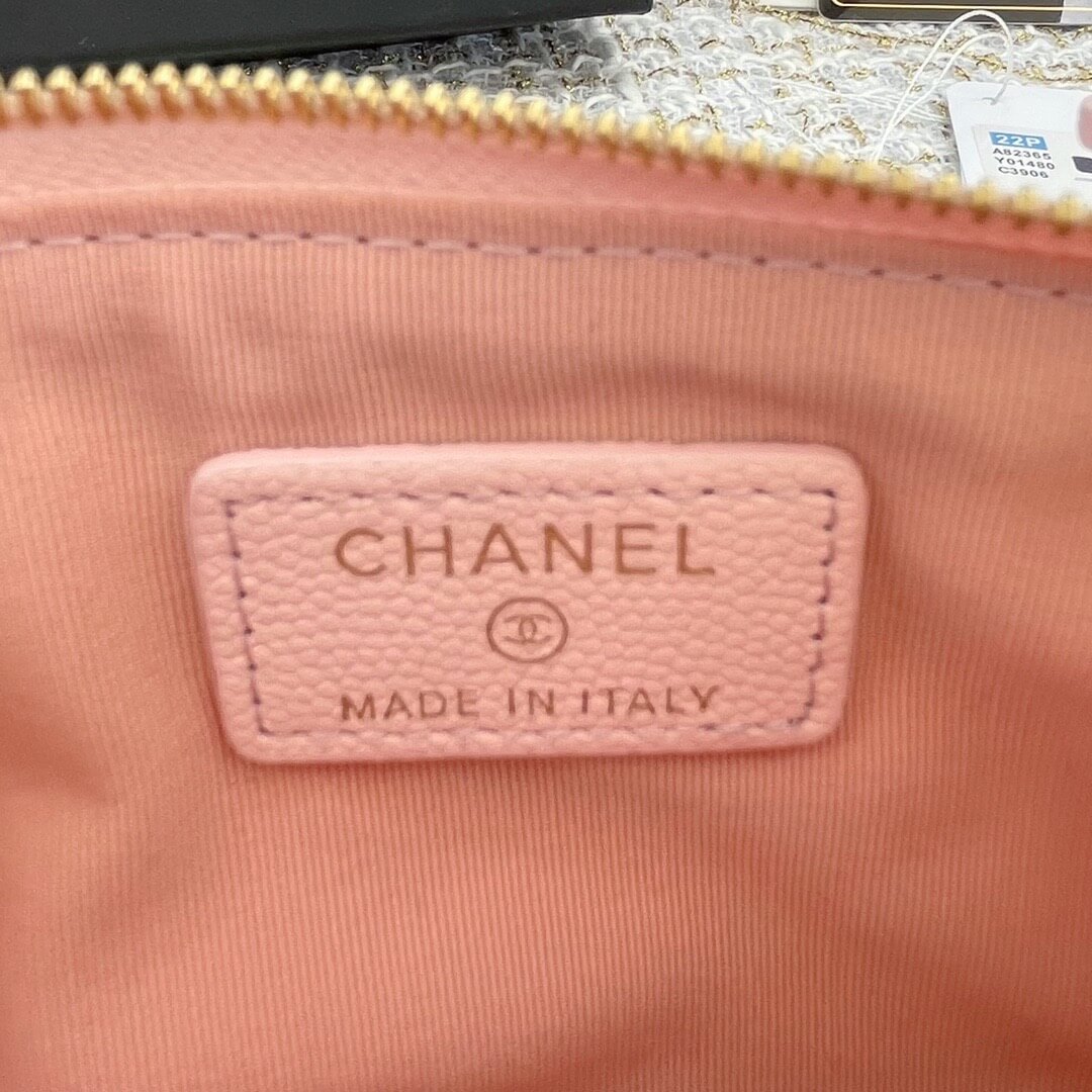 CC Small Pouch 82365