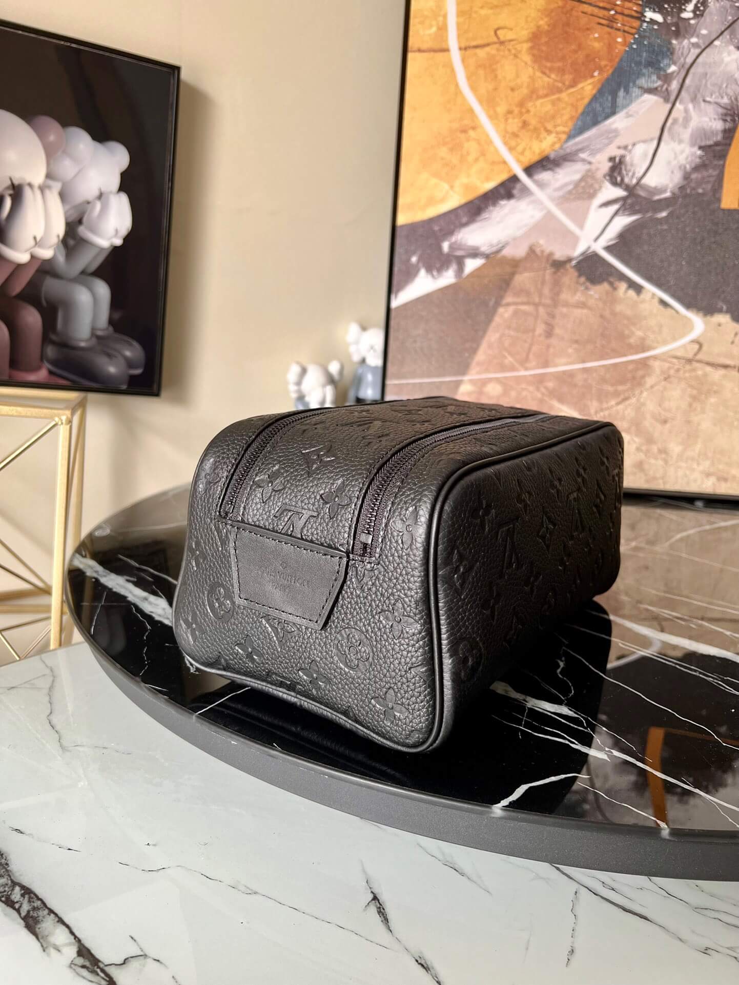 LOUIV Pouch