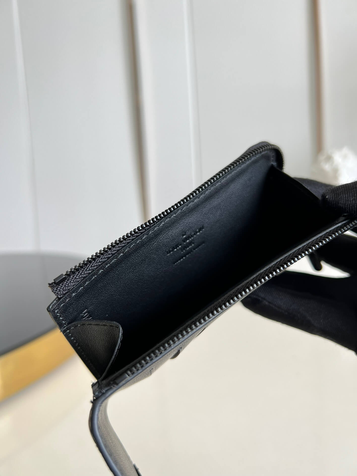 LOUIV Wallet
