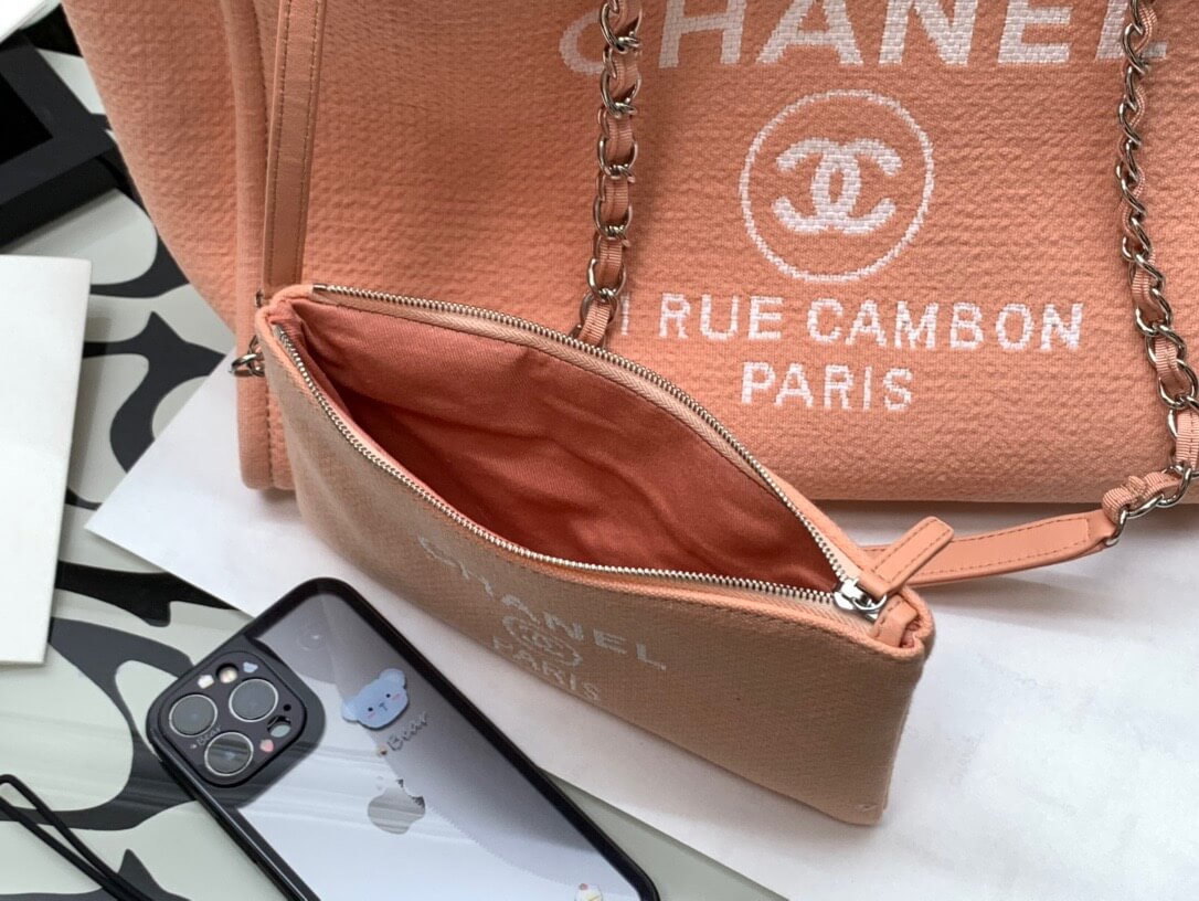 CC Medium Tote