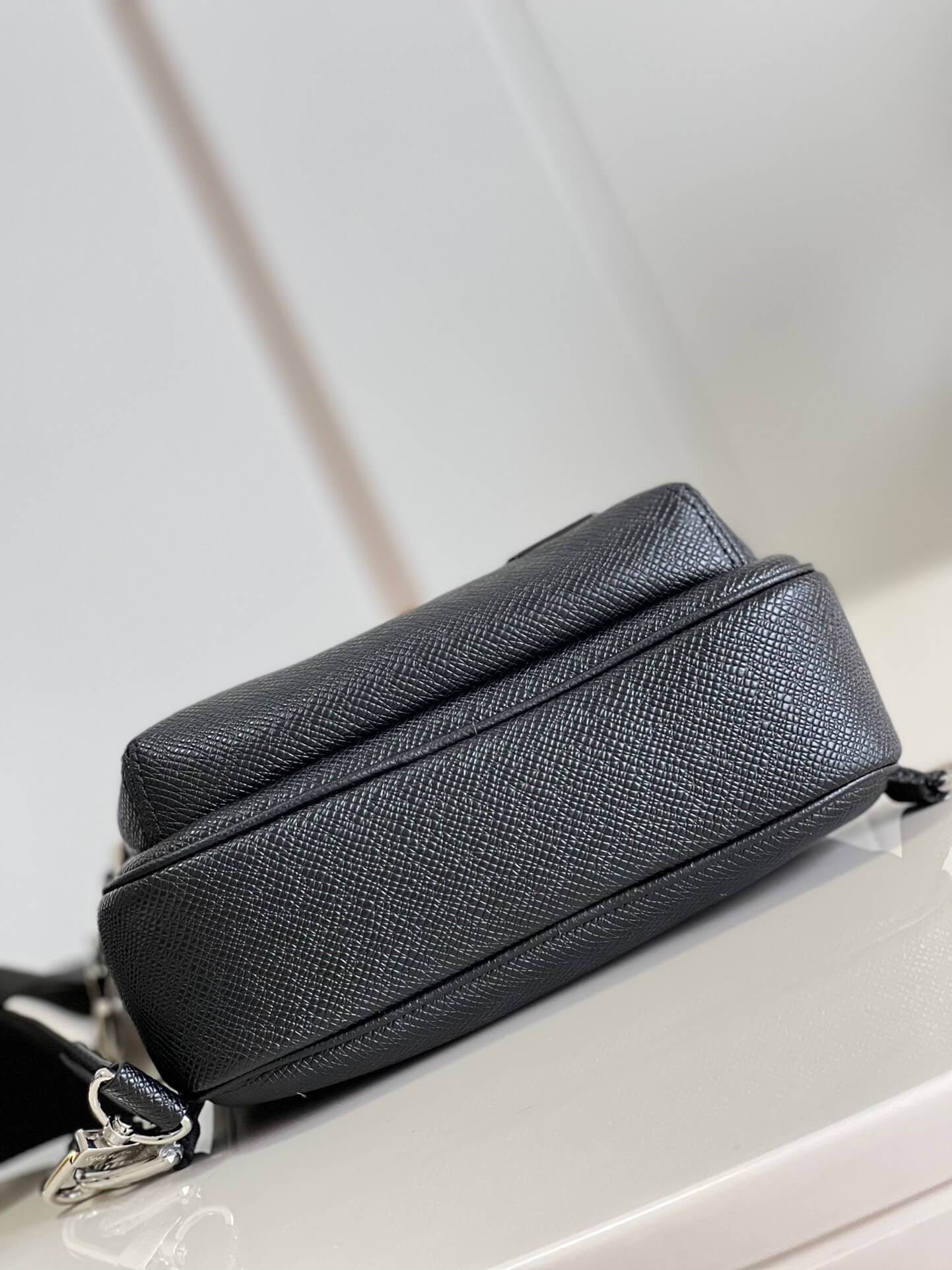 LOUIV Men Belt Bag
