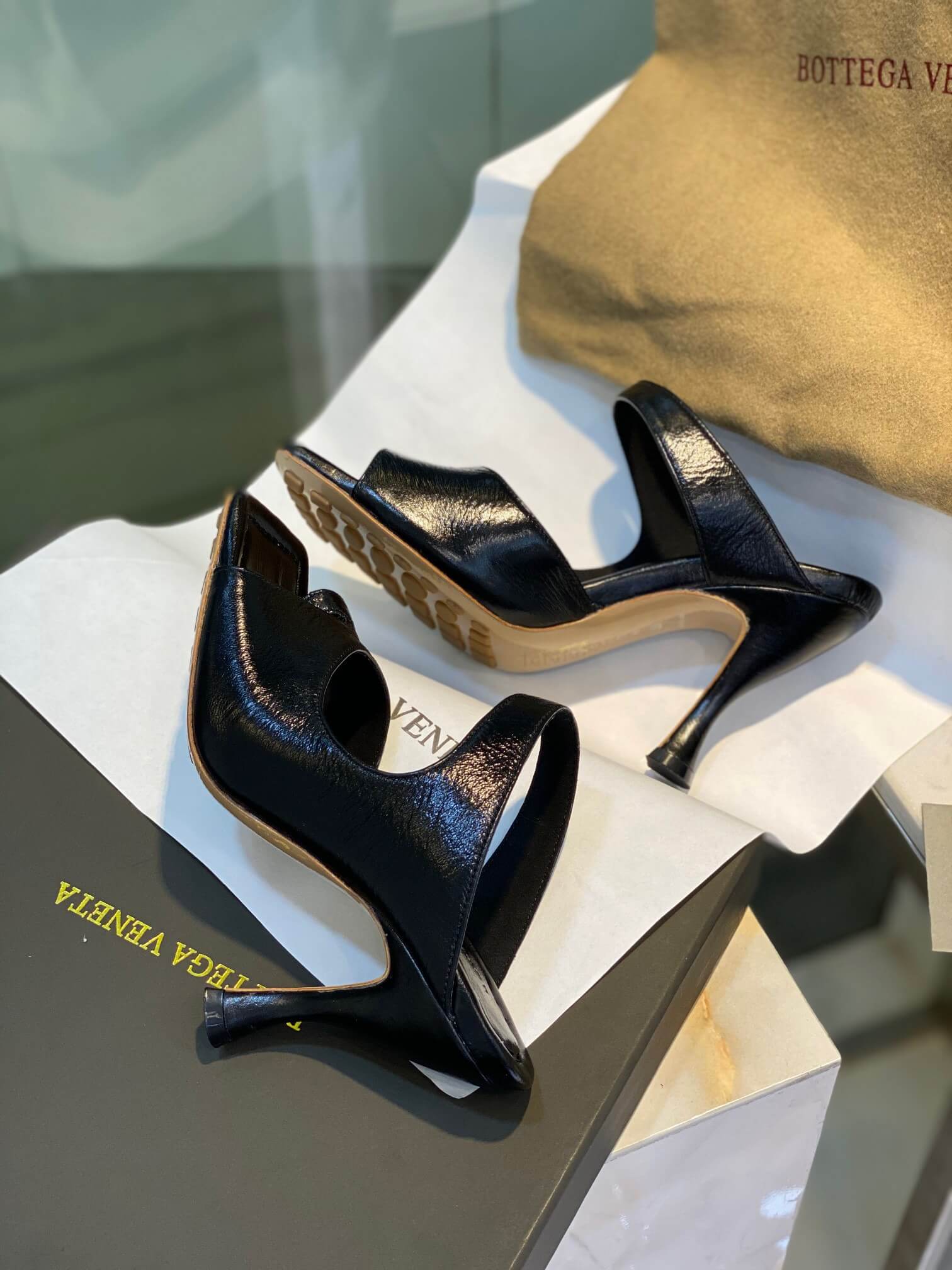 BV Heels