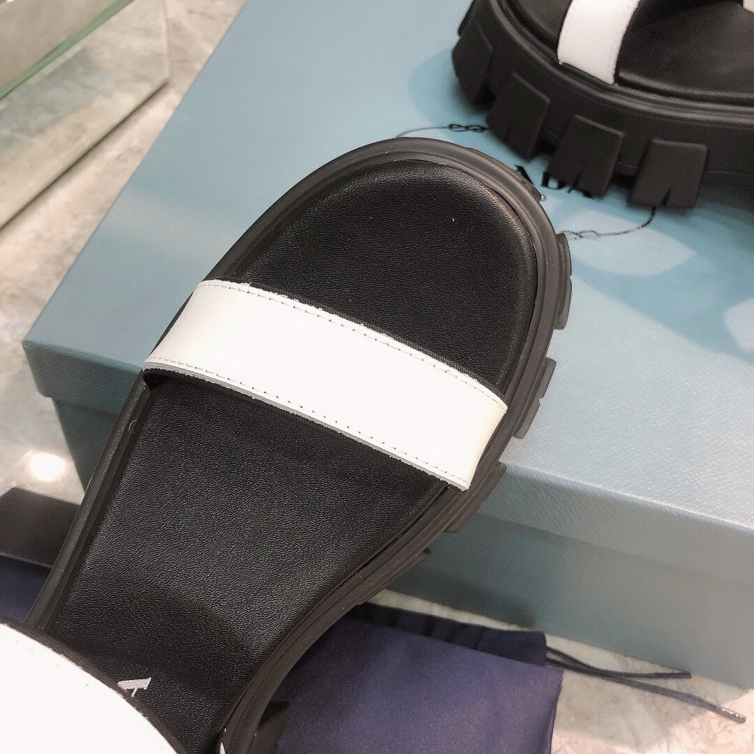PR Chunky Sandals