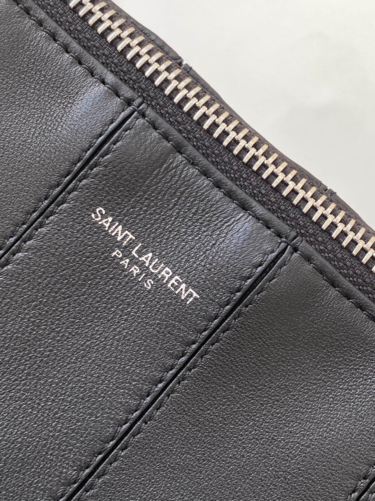 YSL Monogramme 667490