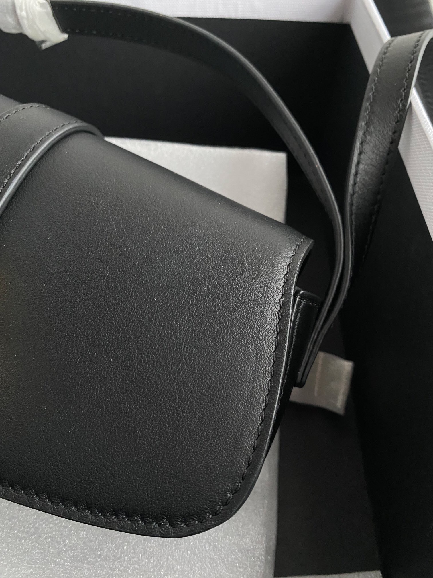 CEL Tabou Clutch on Strap